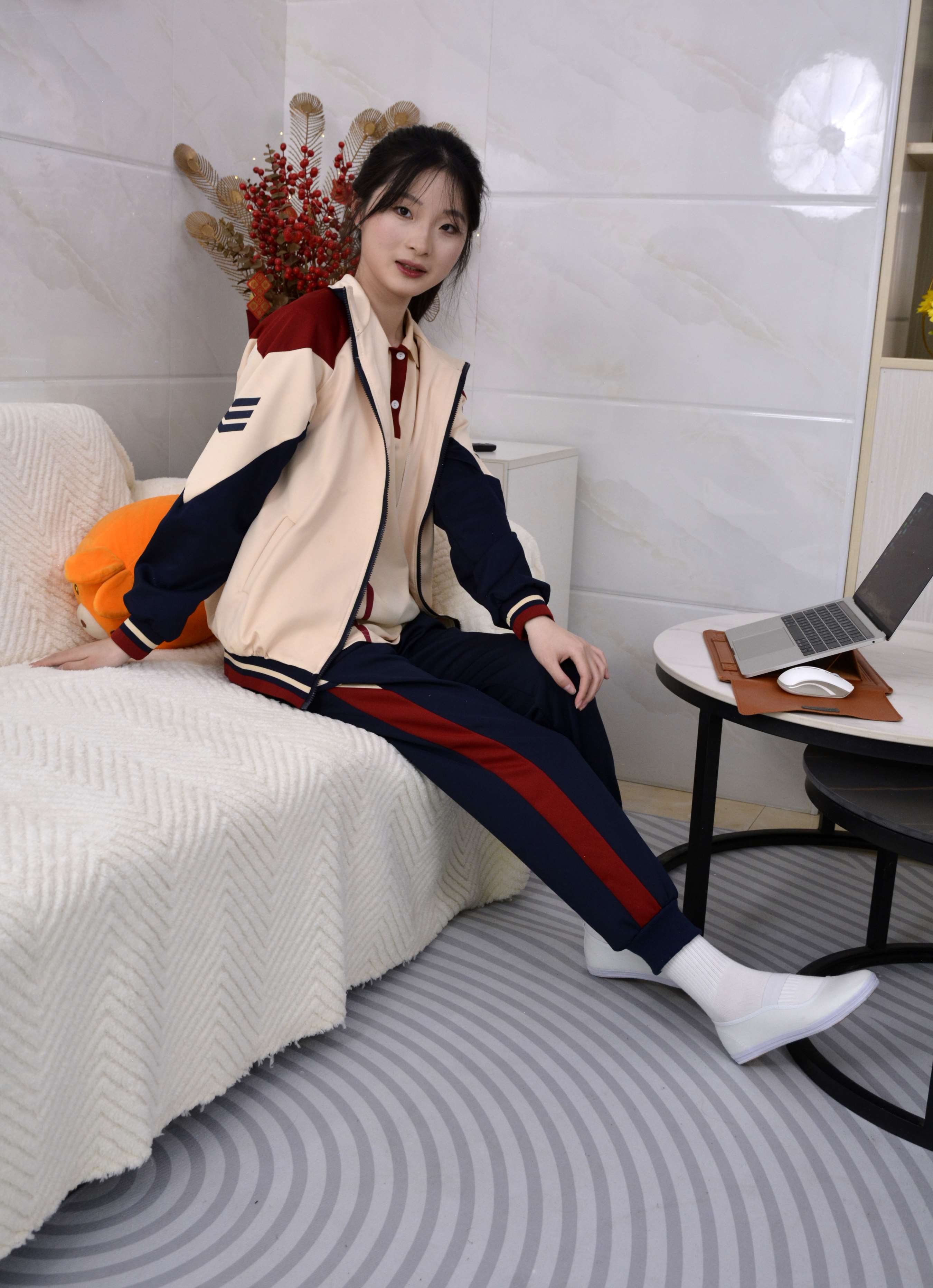 《安妮-昨日重现》作品图