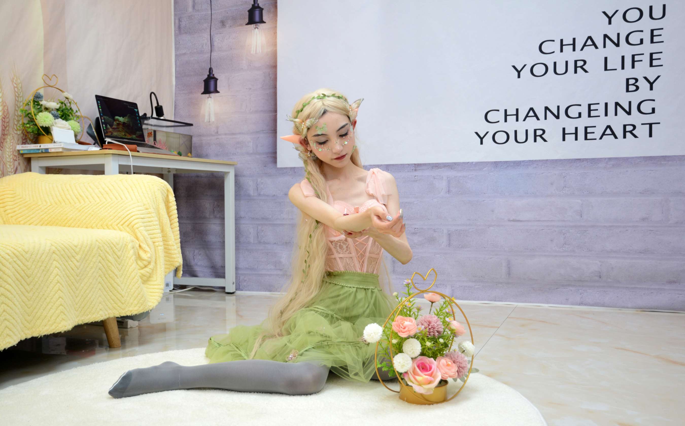 《柒柒 精灵之光》作品图