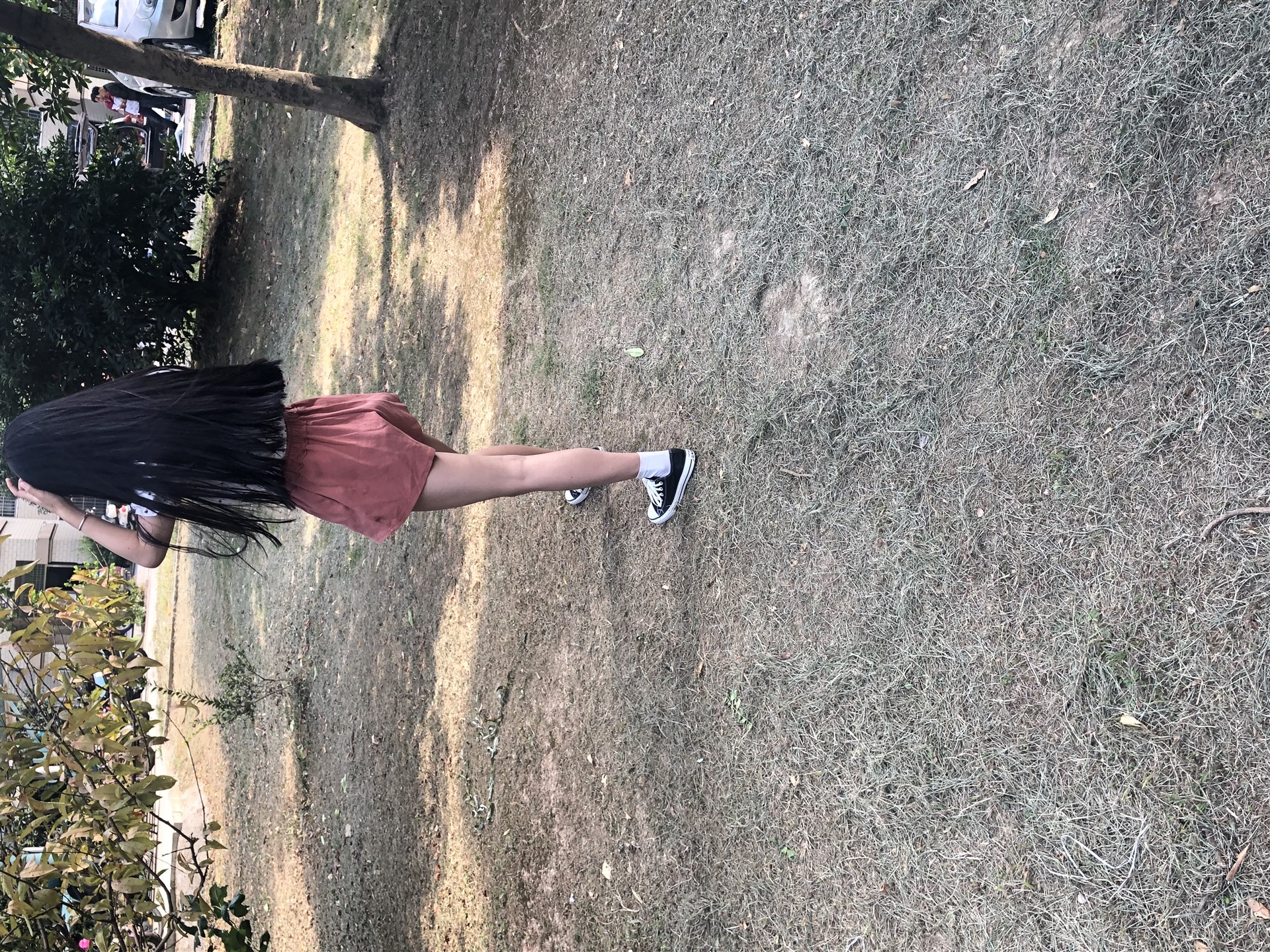 《学妹换帆布鞋过程+2个视频》作品图