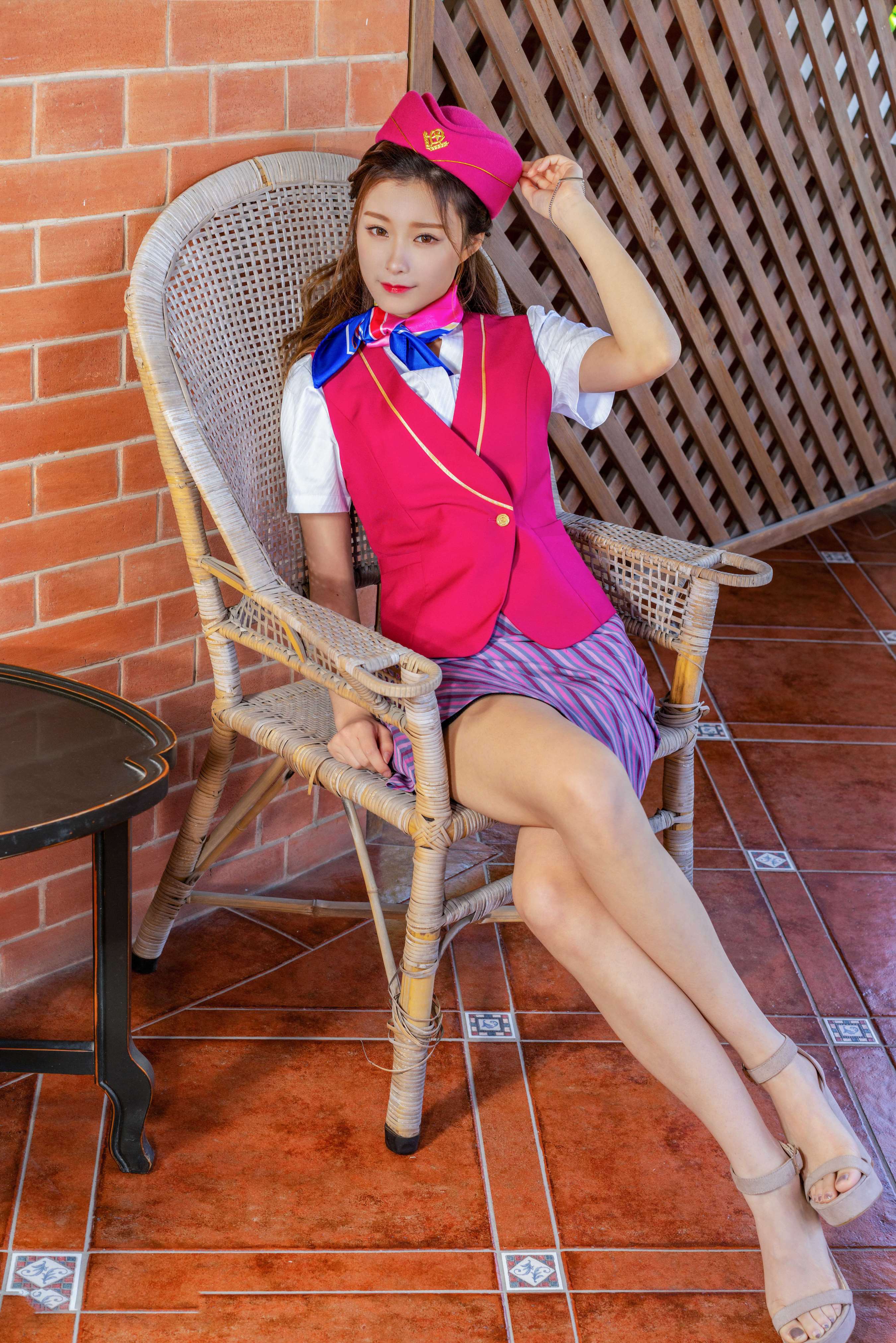 《韩菲菲秀嫩足》作品图