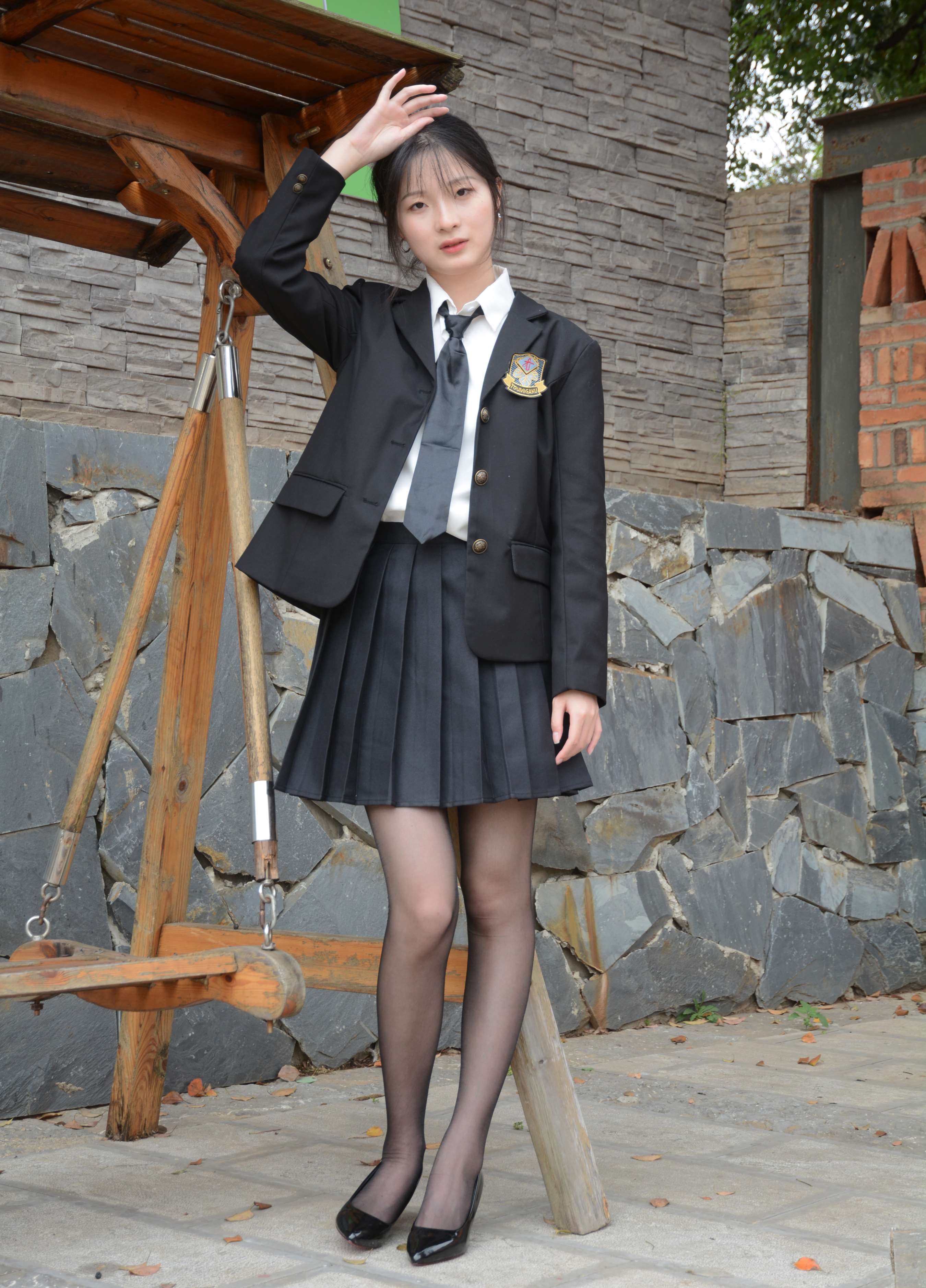 《安妮-西装小裙》作品图