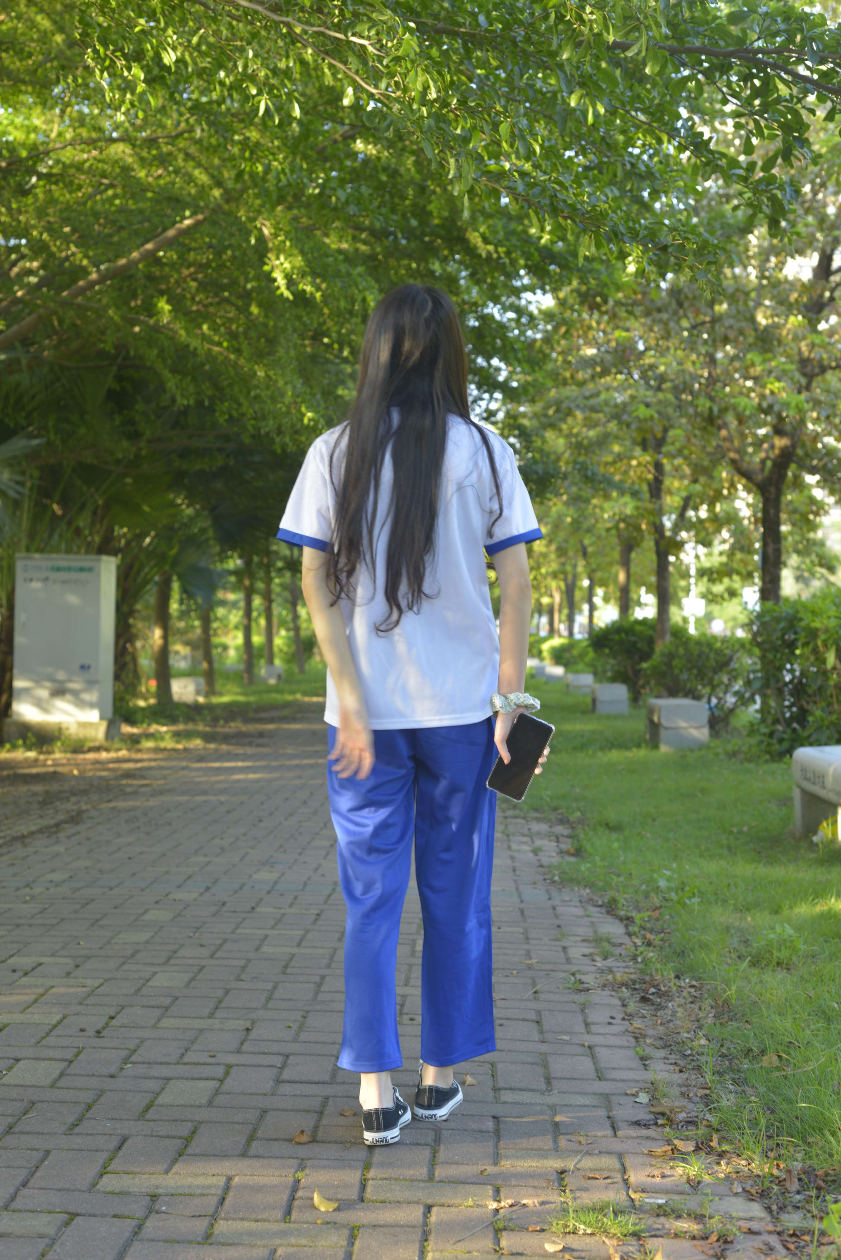 《我和小师妹的秘密约会》作品图