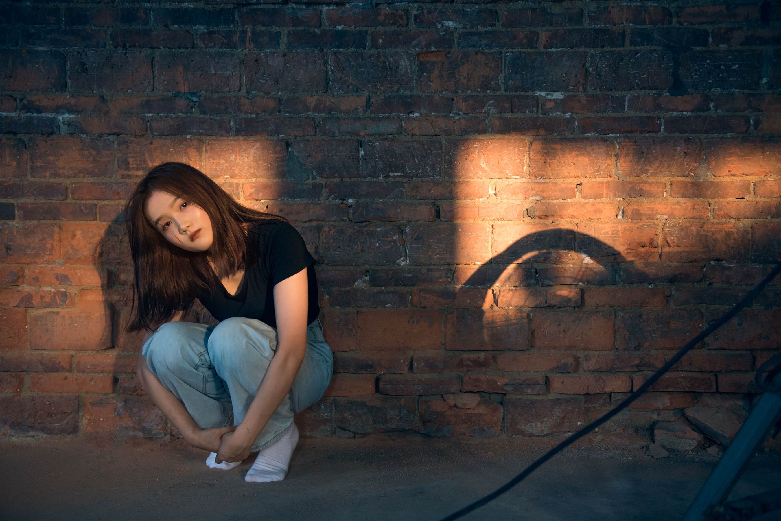 《脏脏的白棉袜脚》作品图