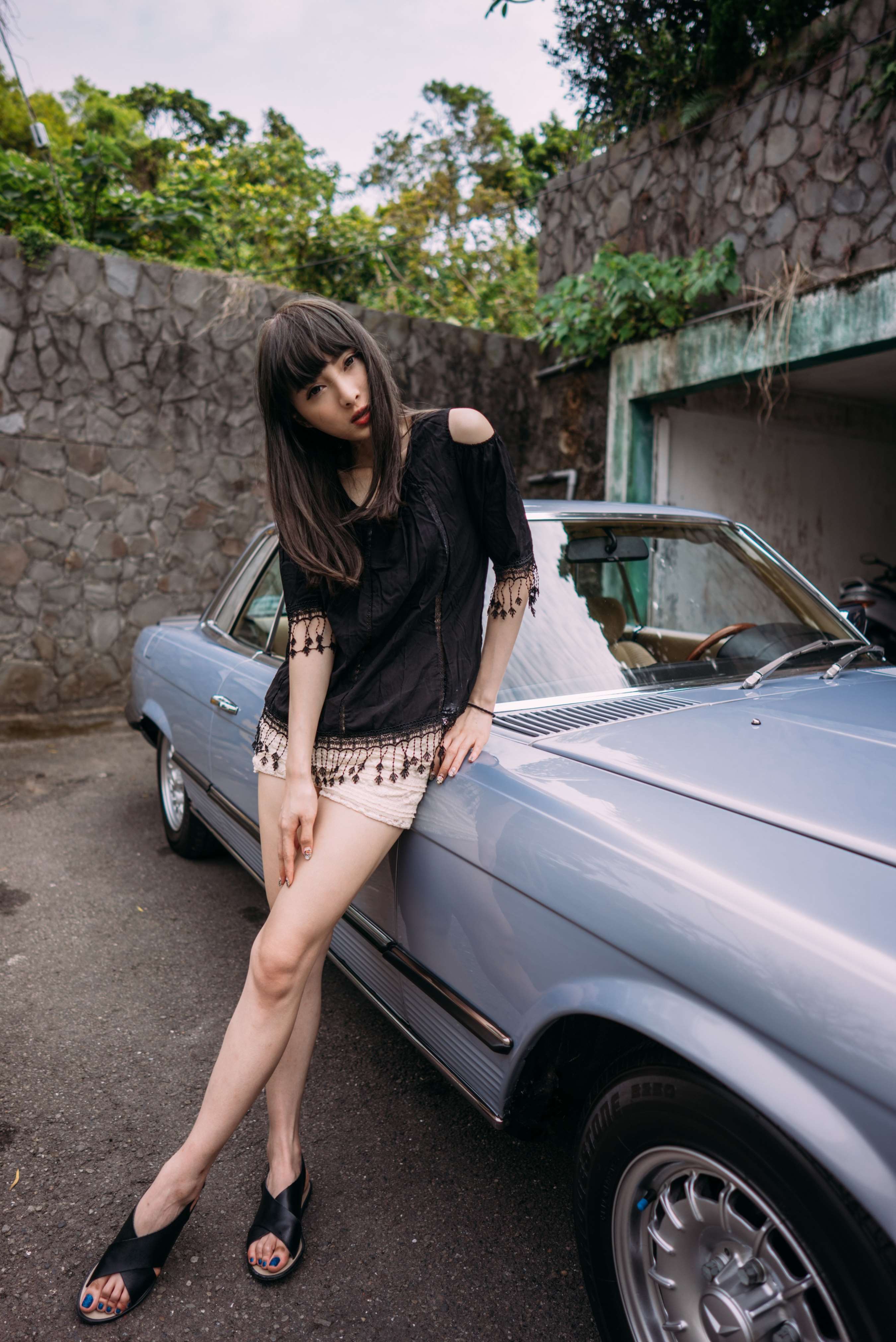 《小姐姐豪车の嫩足》作品图