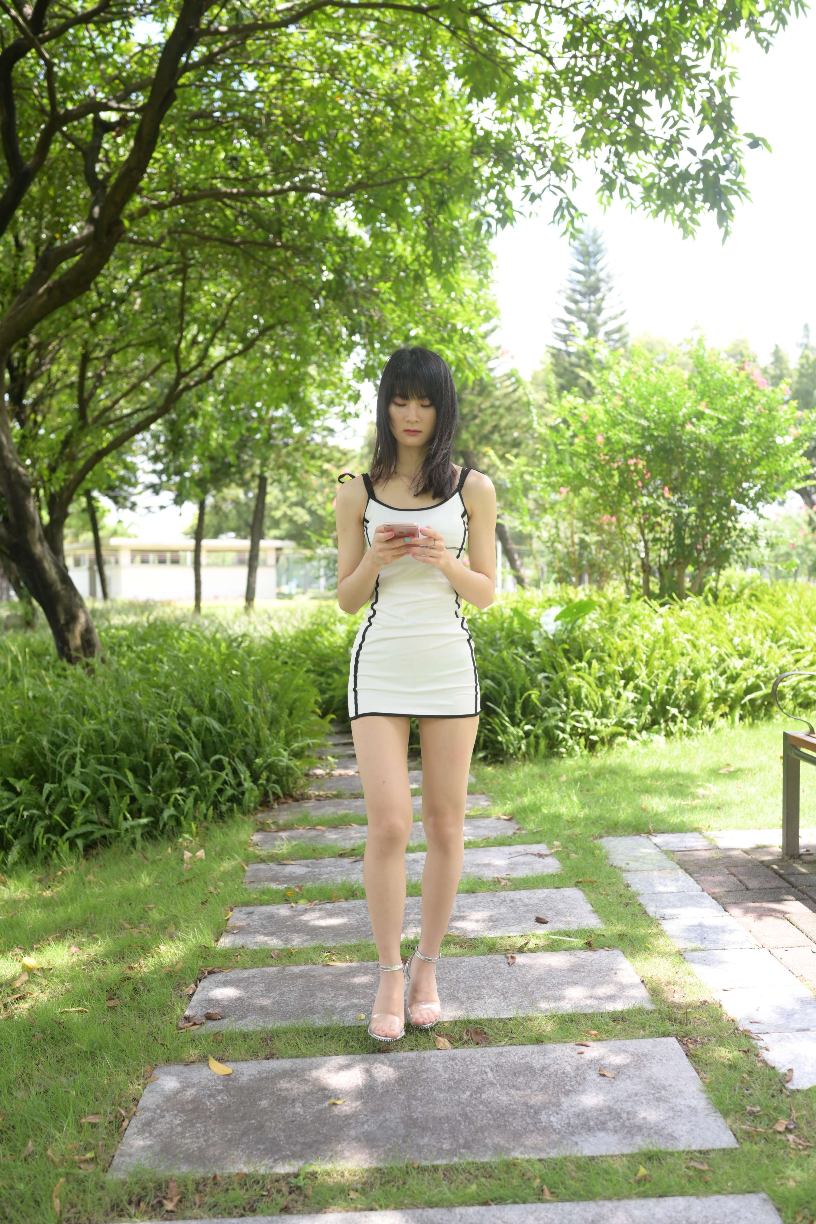 《周末的散心》作品图