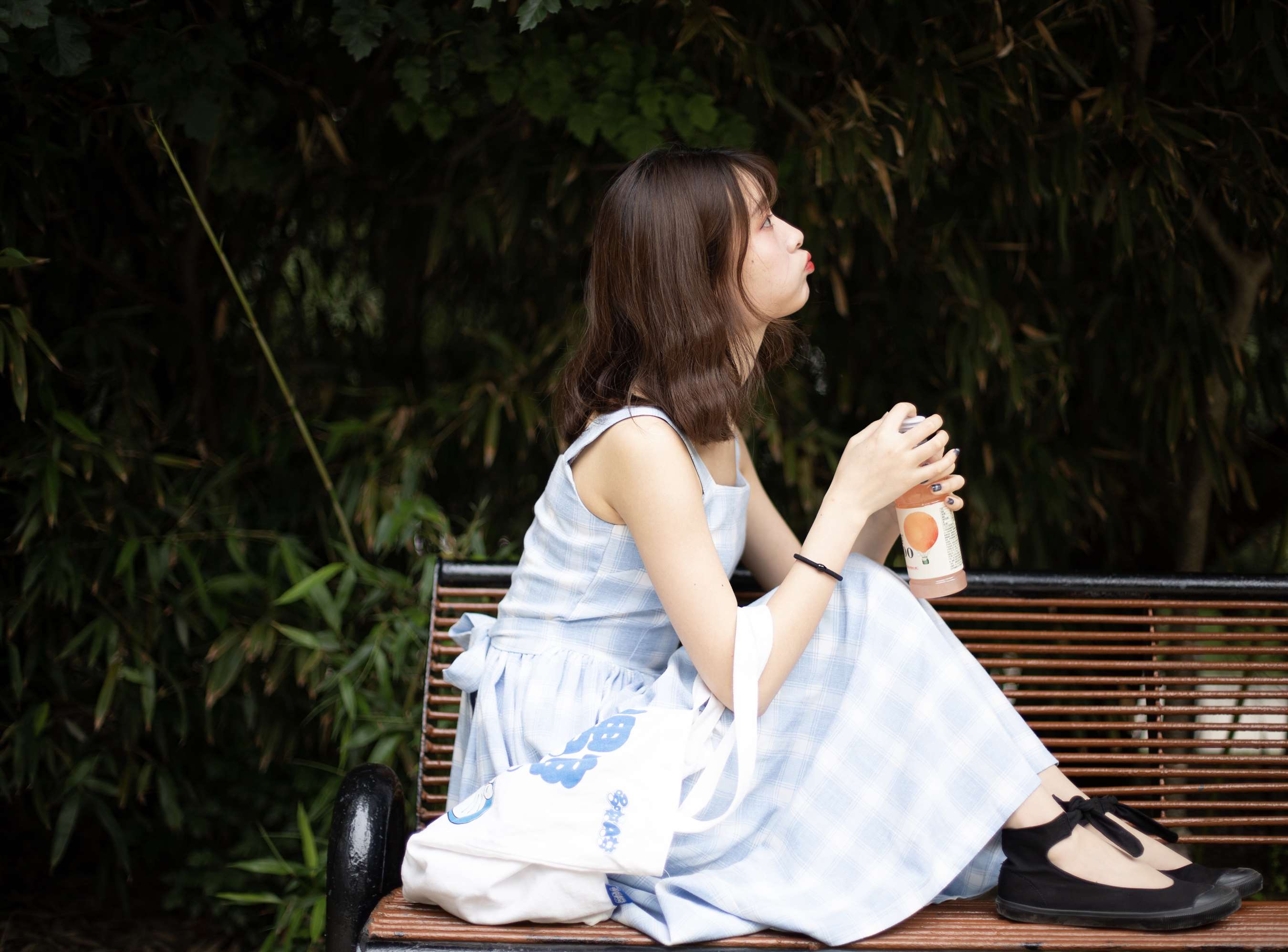 《棉套肉丝脚丫》作品图