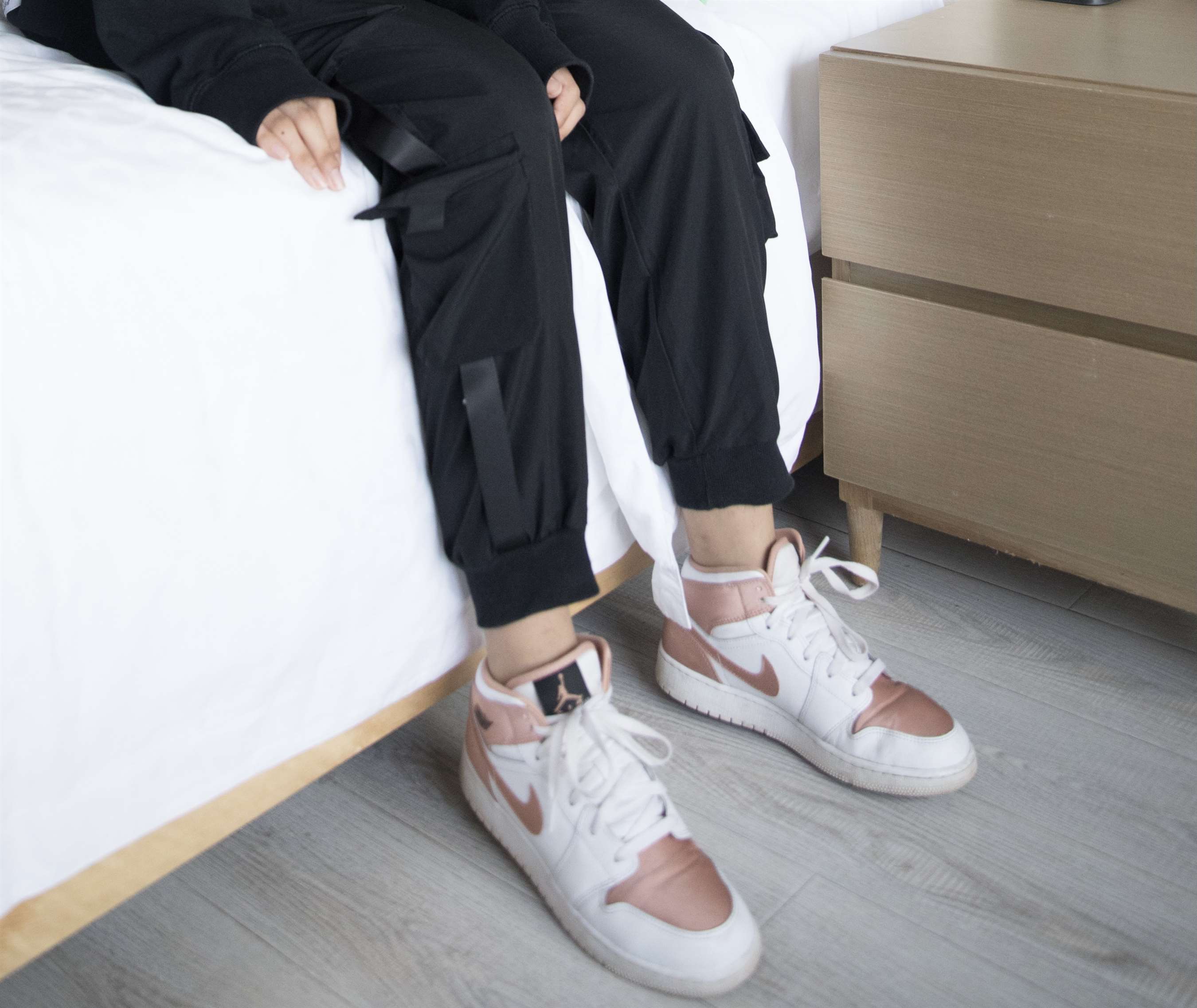 《球鞋运动装の棉袜脚【视频1个网盘下载】》作品图