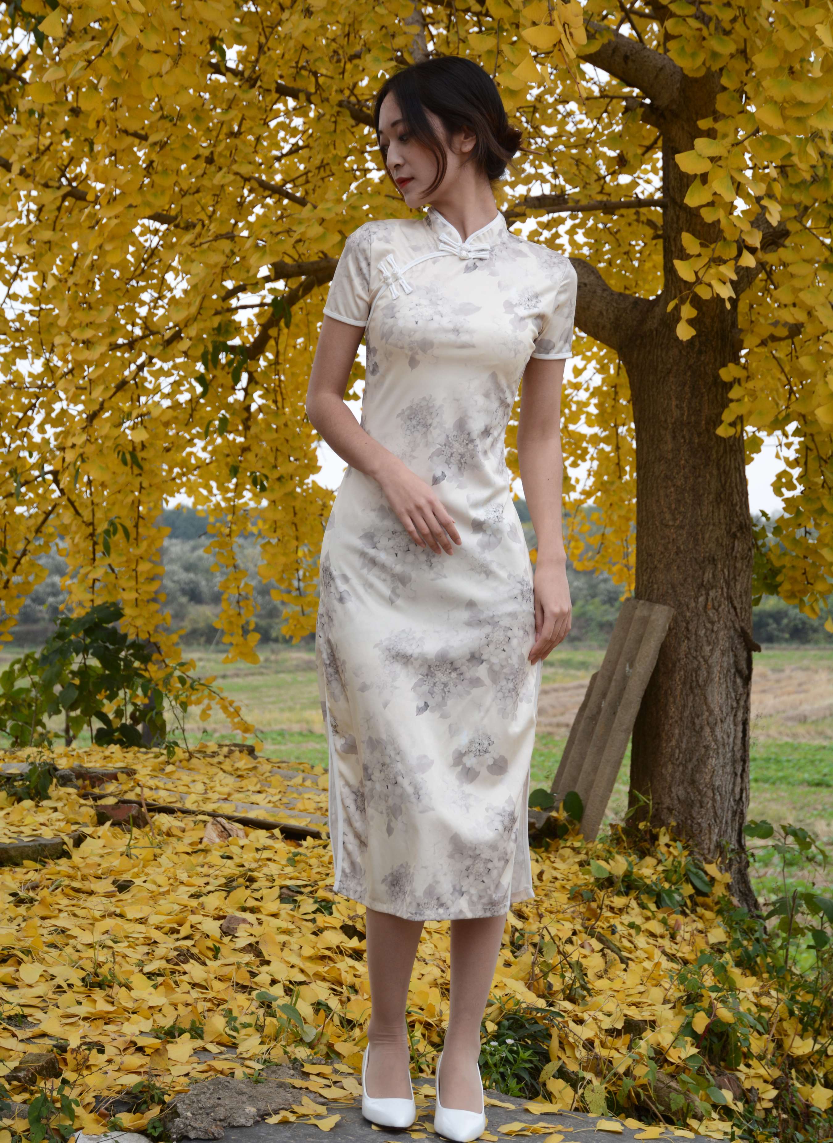 《依依 寒冬旗袍风》作品图