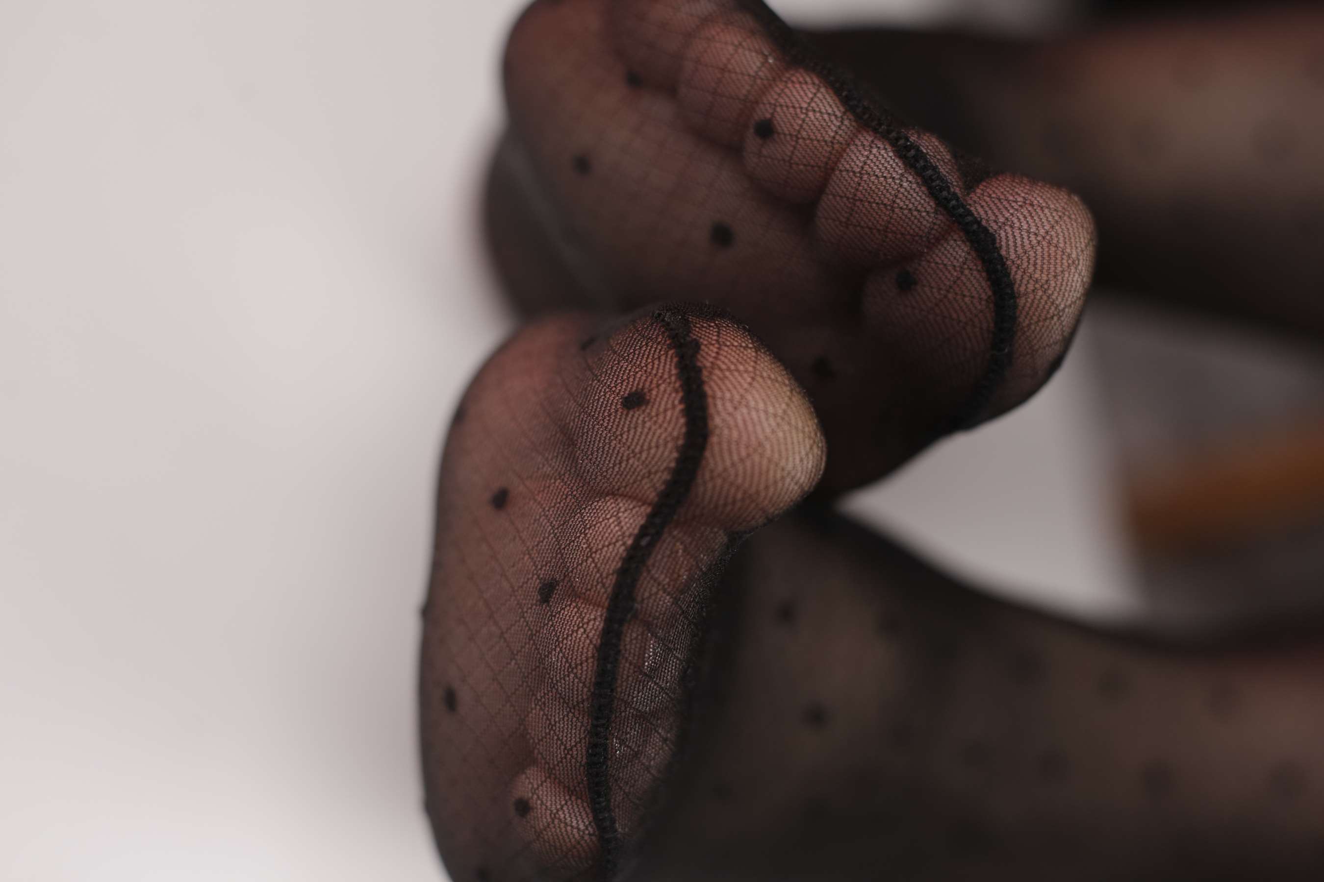 《小糖果微甜 黑丝波点》作品图