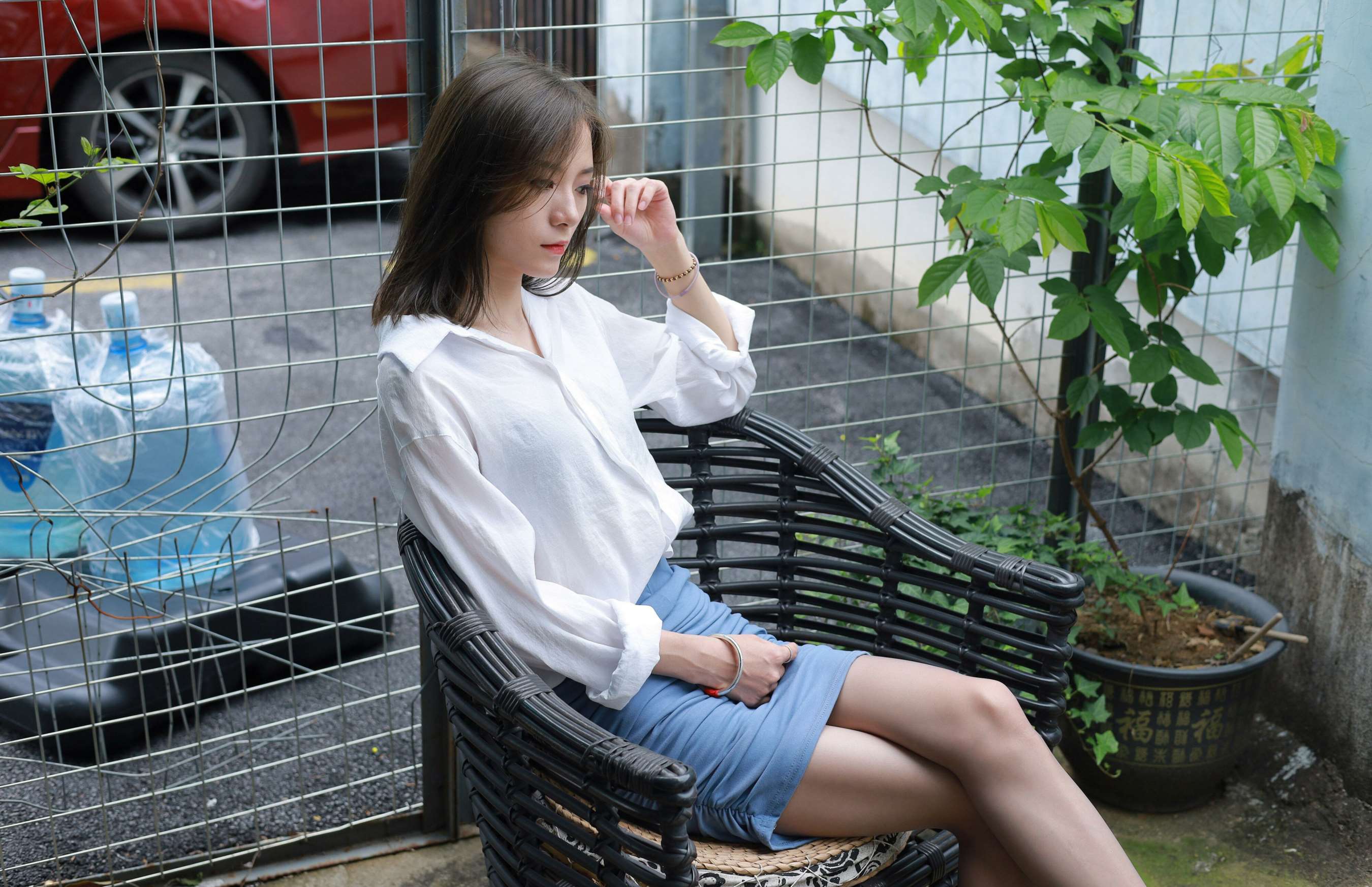 《小六《蓝鞋灰丝》》作品图