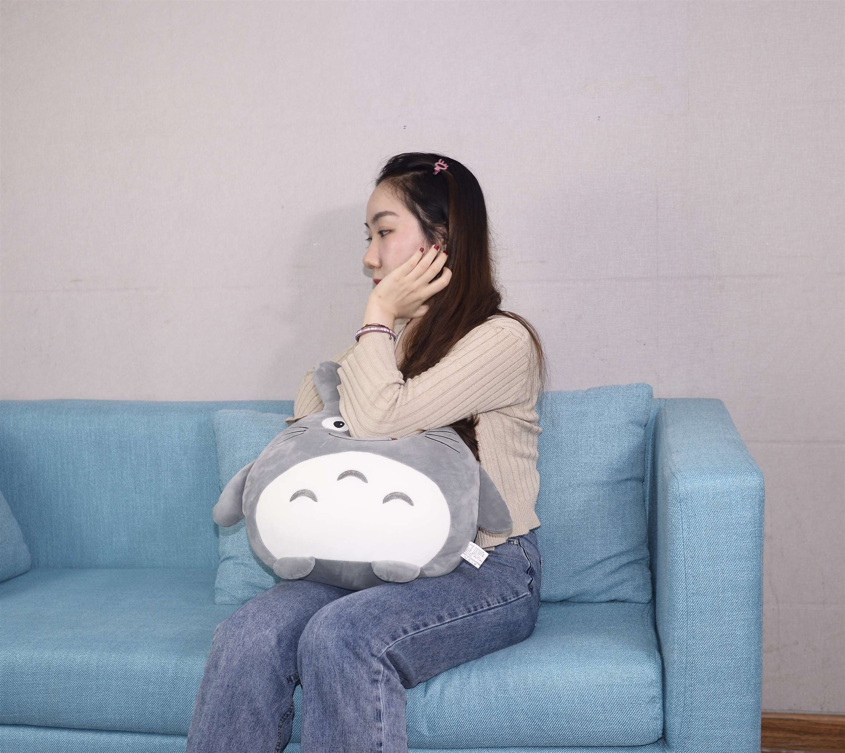 《龙猫抱枕の船袜脚丫》作品图