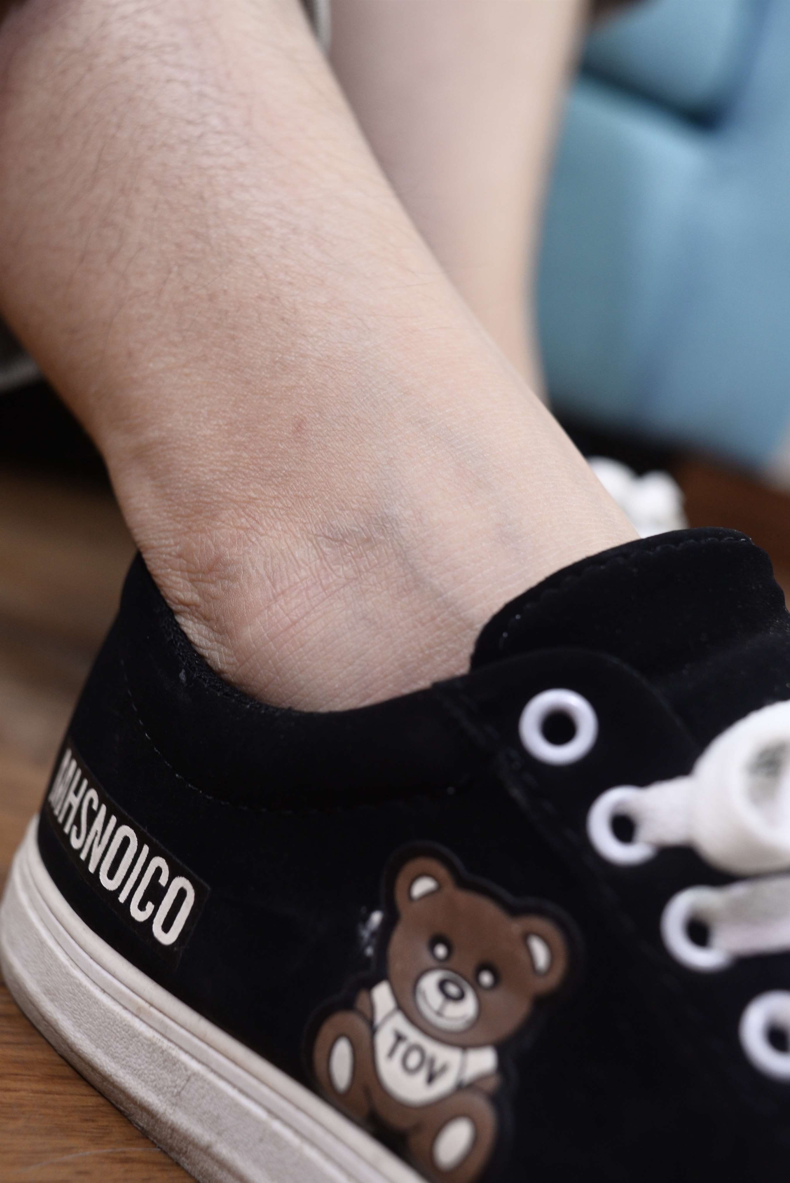 《龙猫抱枕の条纹棉袜脚》作品图