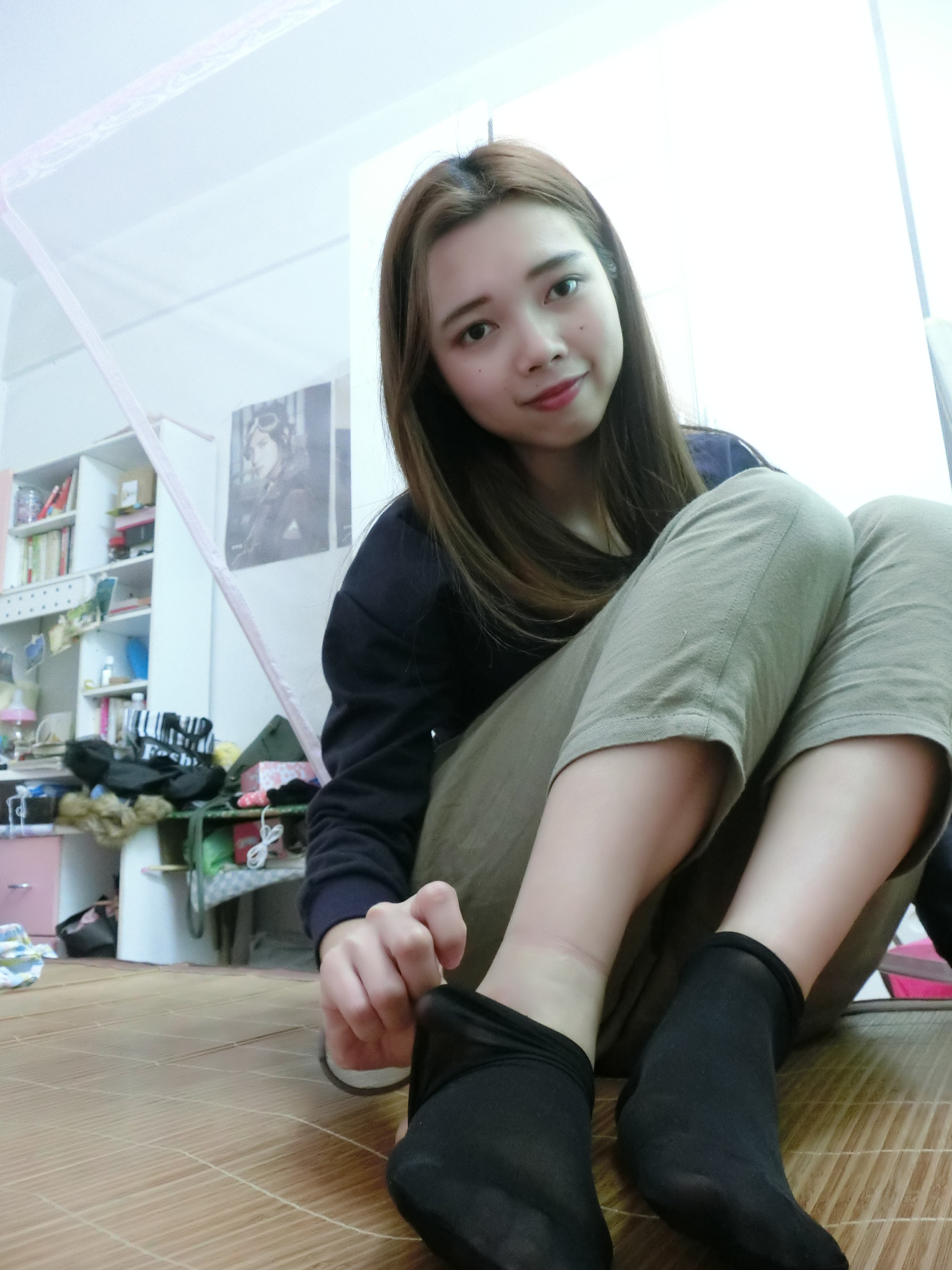 《连小姐寝室自拍》作品图