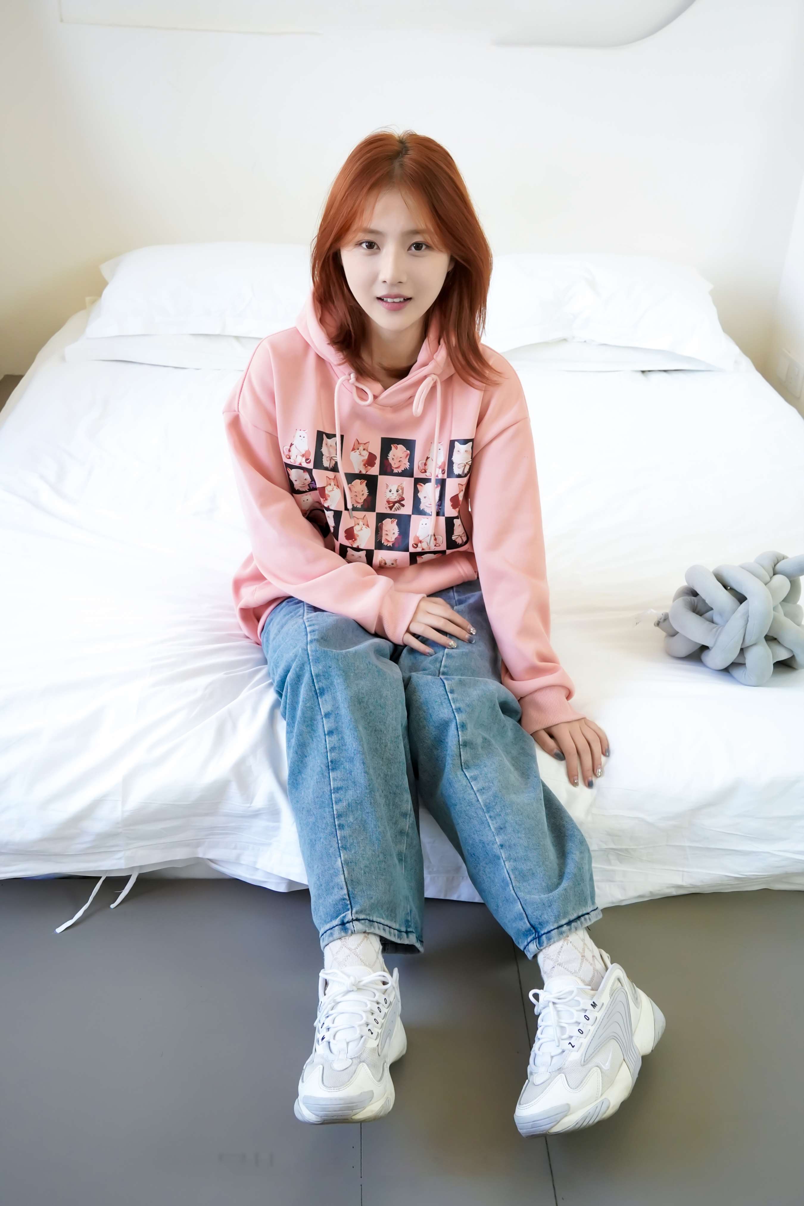 《露露-棉袜の嫩足》作品图