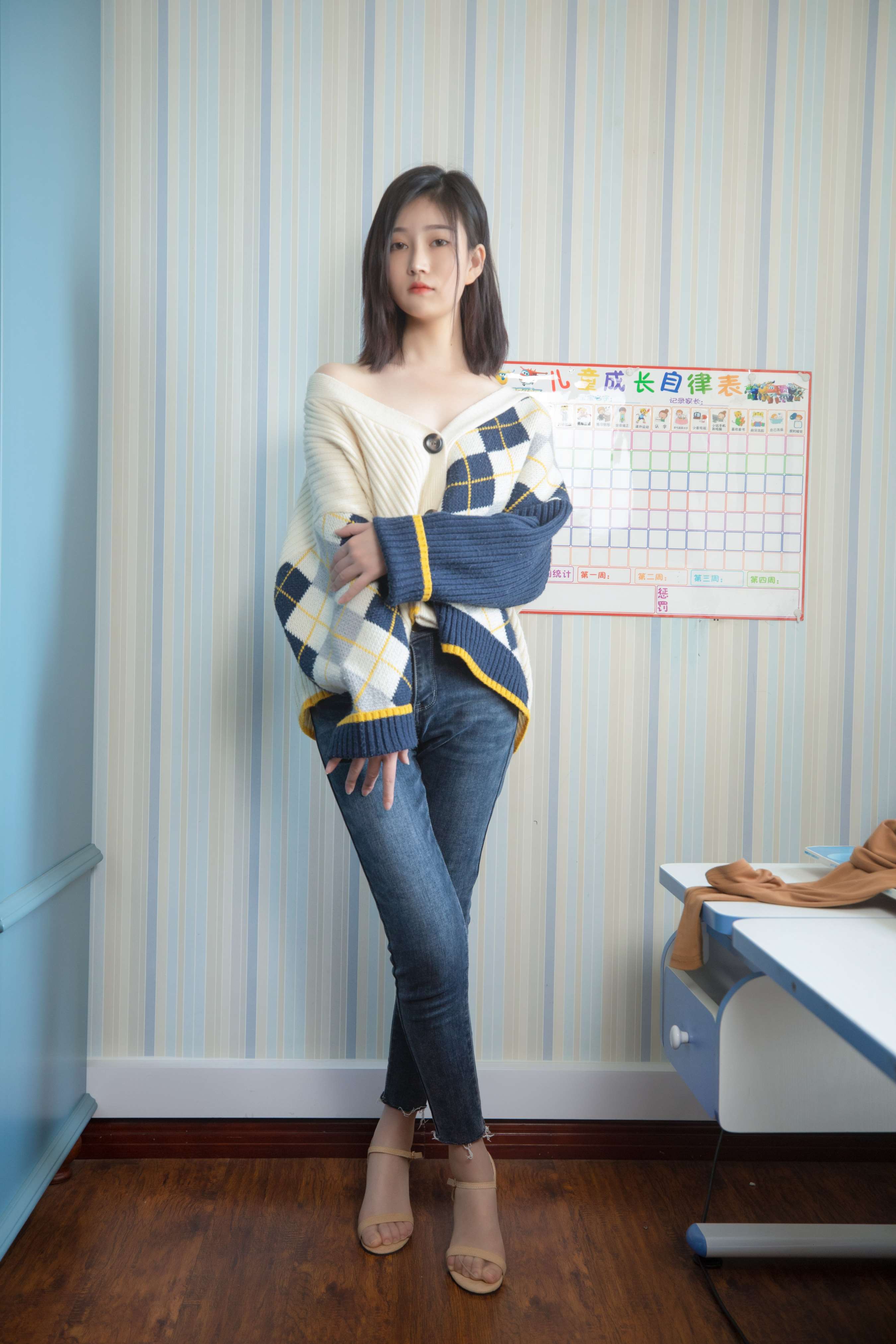 《年年 毛衣》作品图