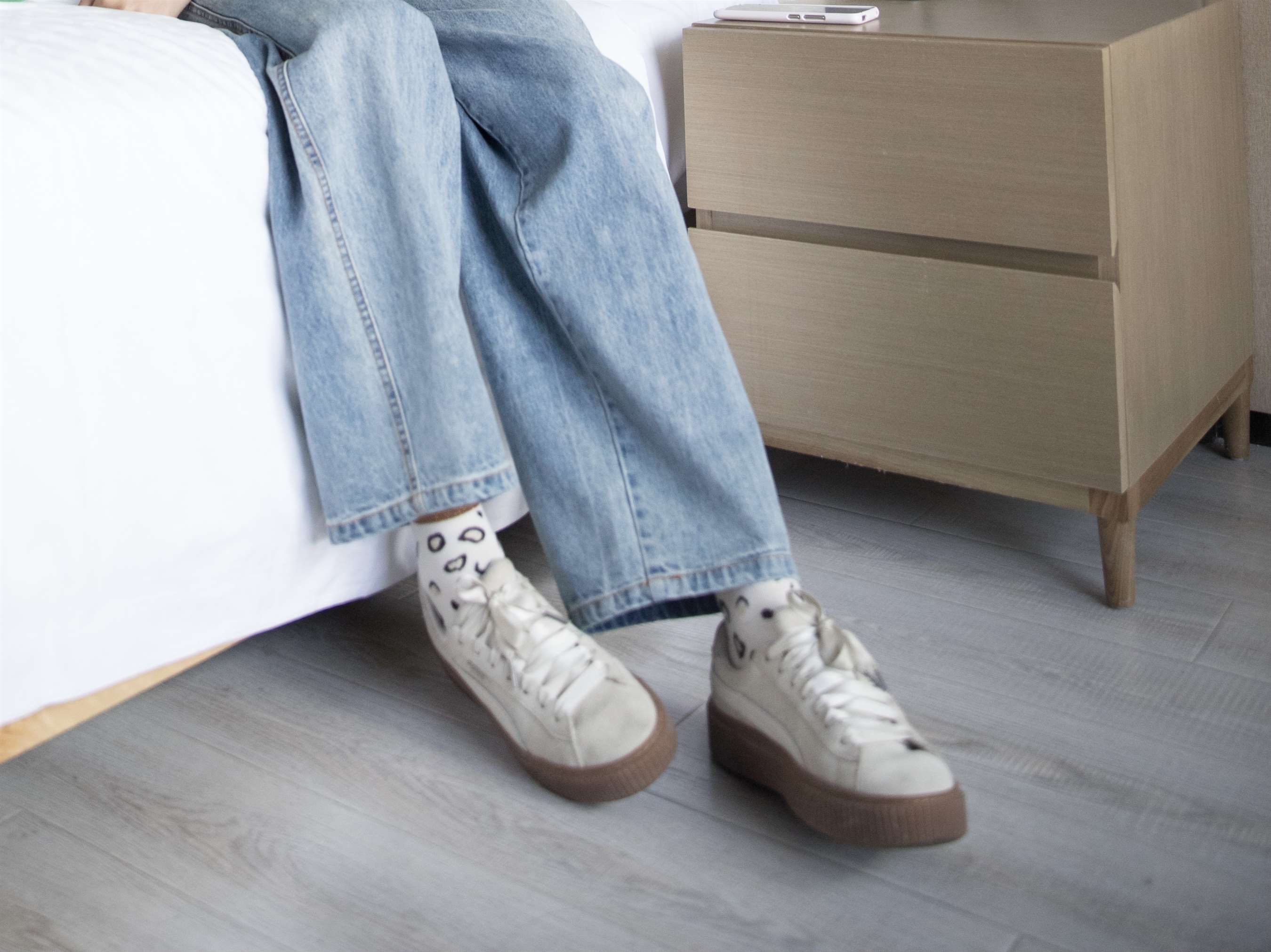 《牛仔斑点棉袜脚【视频1个网盘下载】》作品图