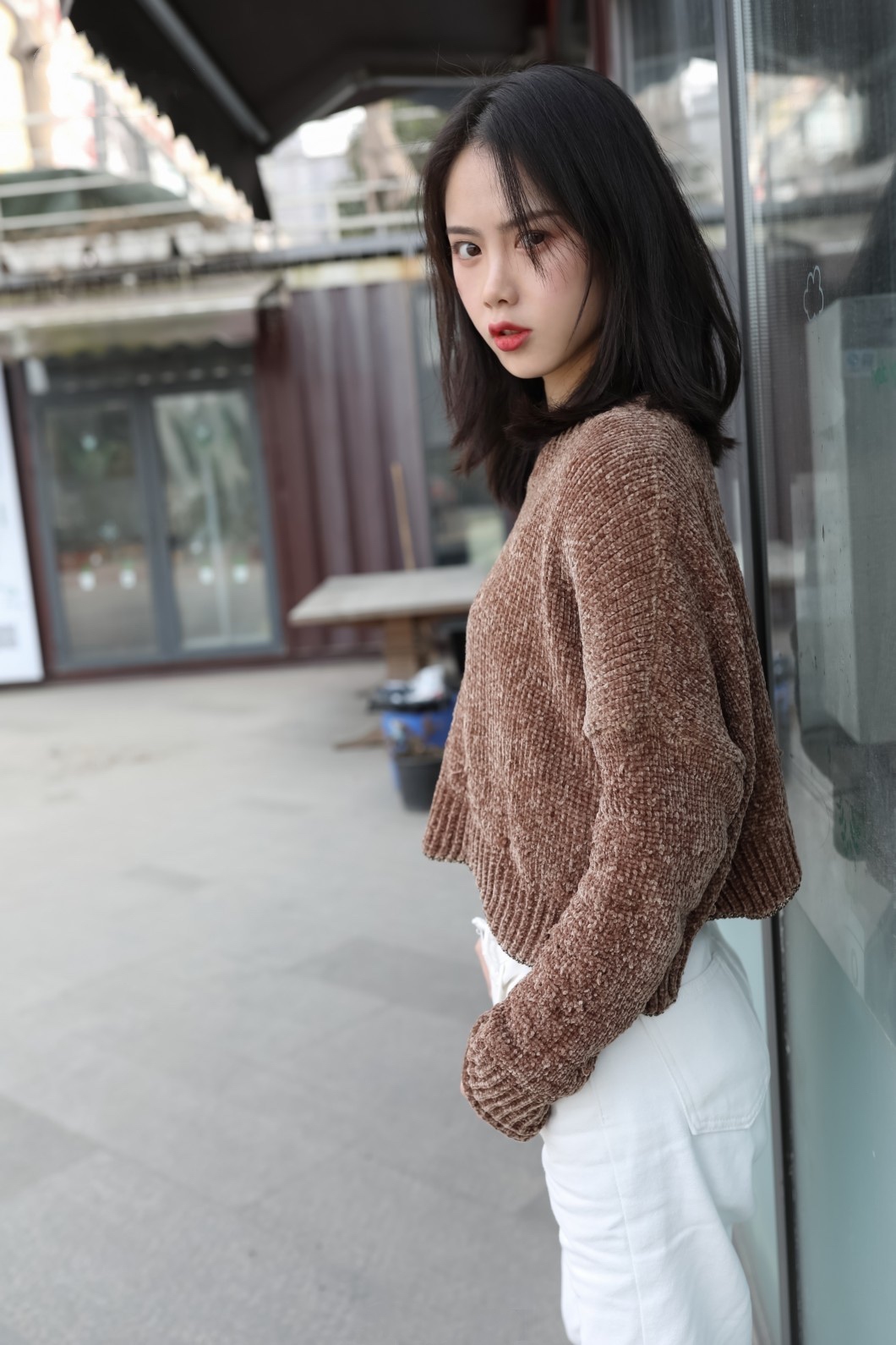 《球鞋の棉袜脚》作品图