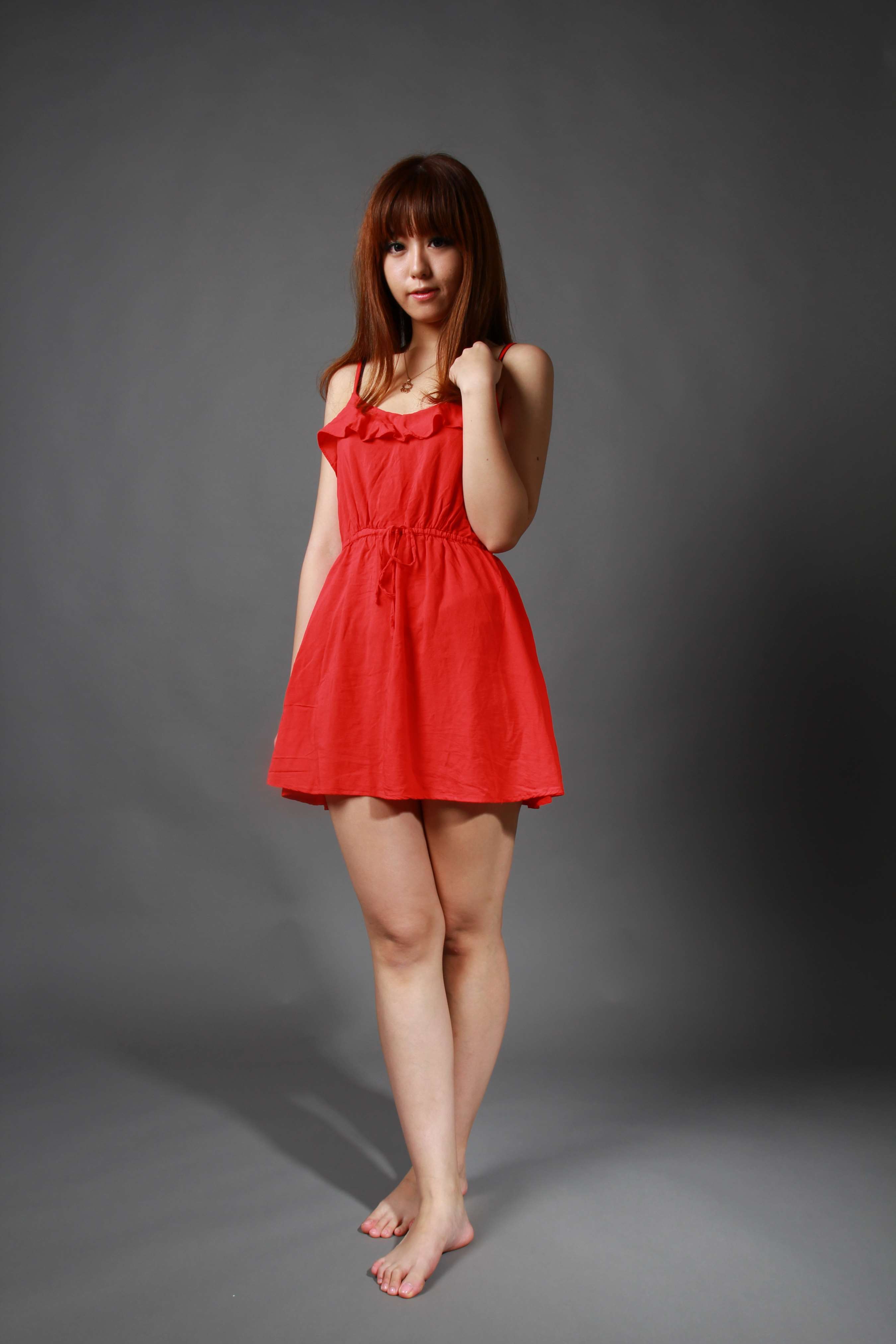 《邻家女孩“小七”的雪白玉足夜夜诱惑我》作品图