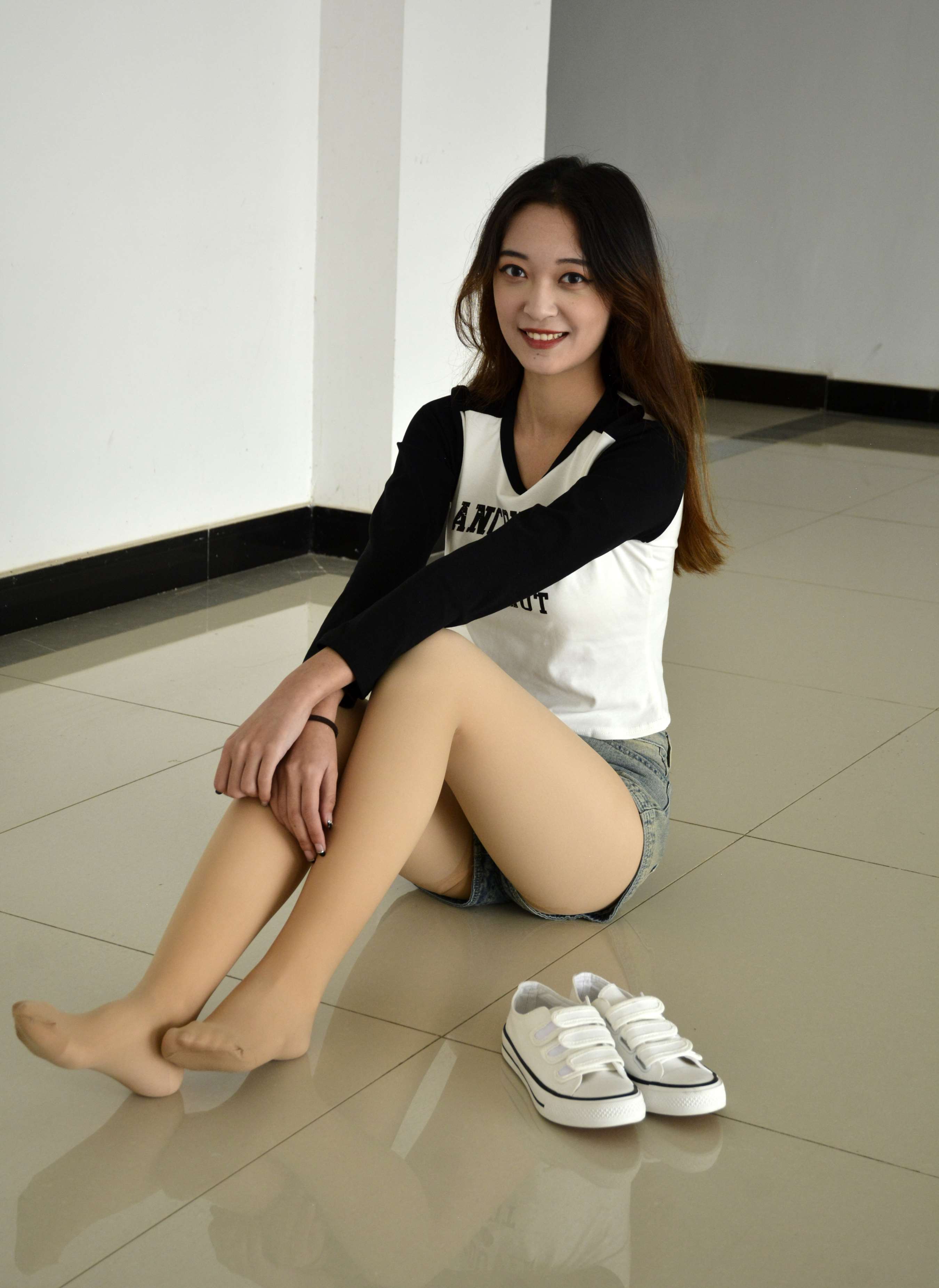 《依依 走走拍拍》作品图