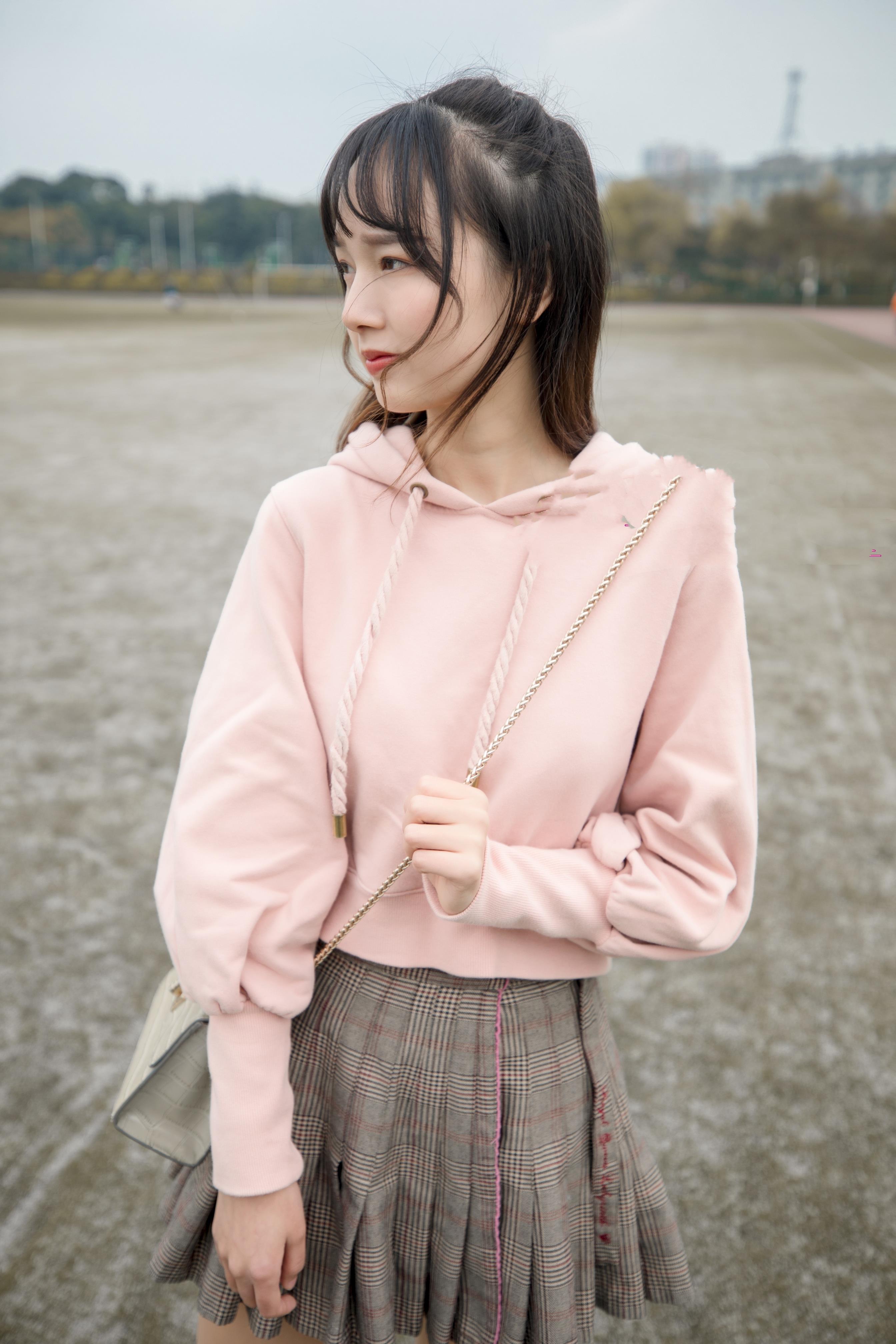 《操场上的小可爱+视频1个》作品图