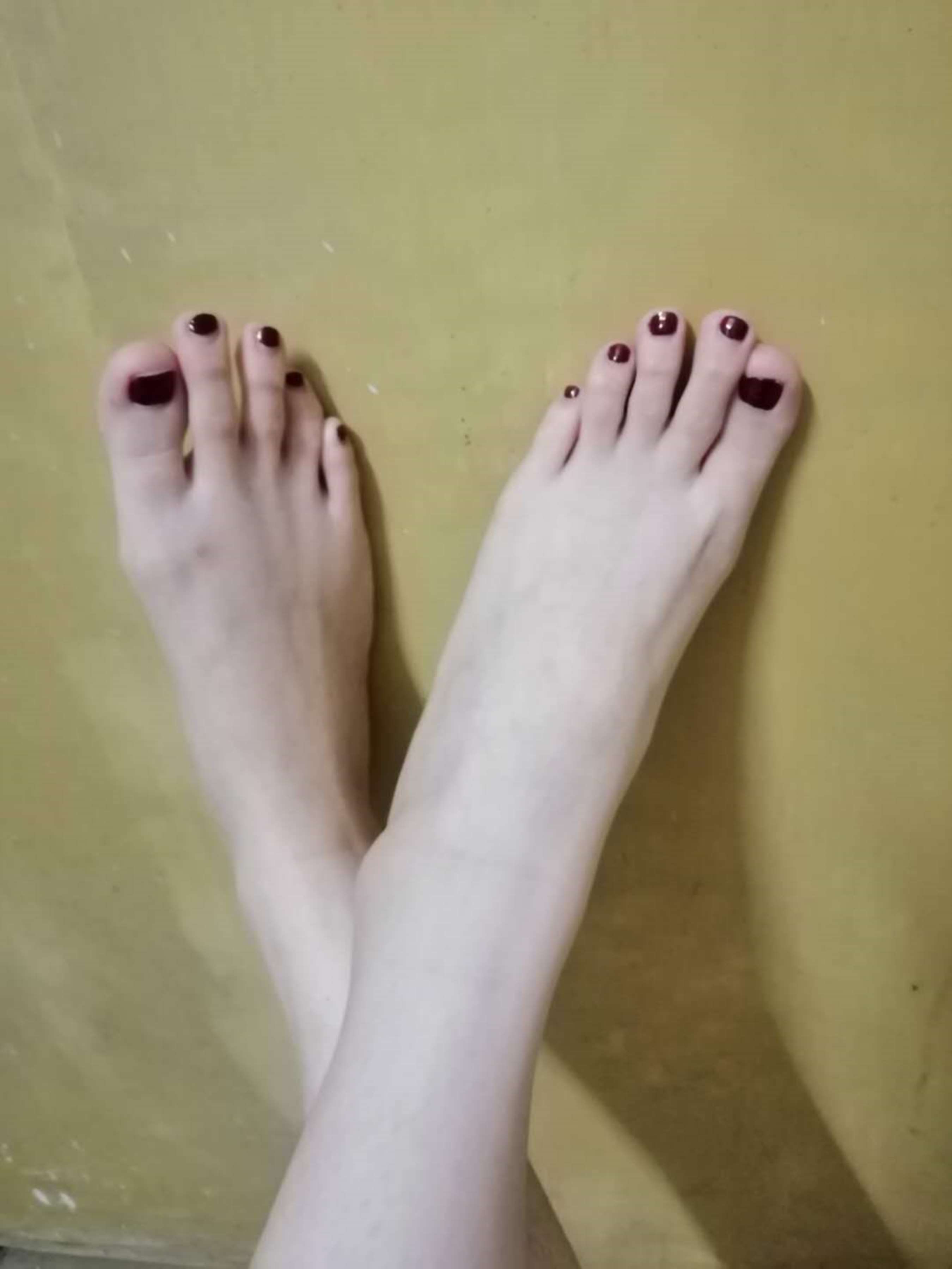 《骆馨的嫩足》作品图