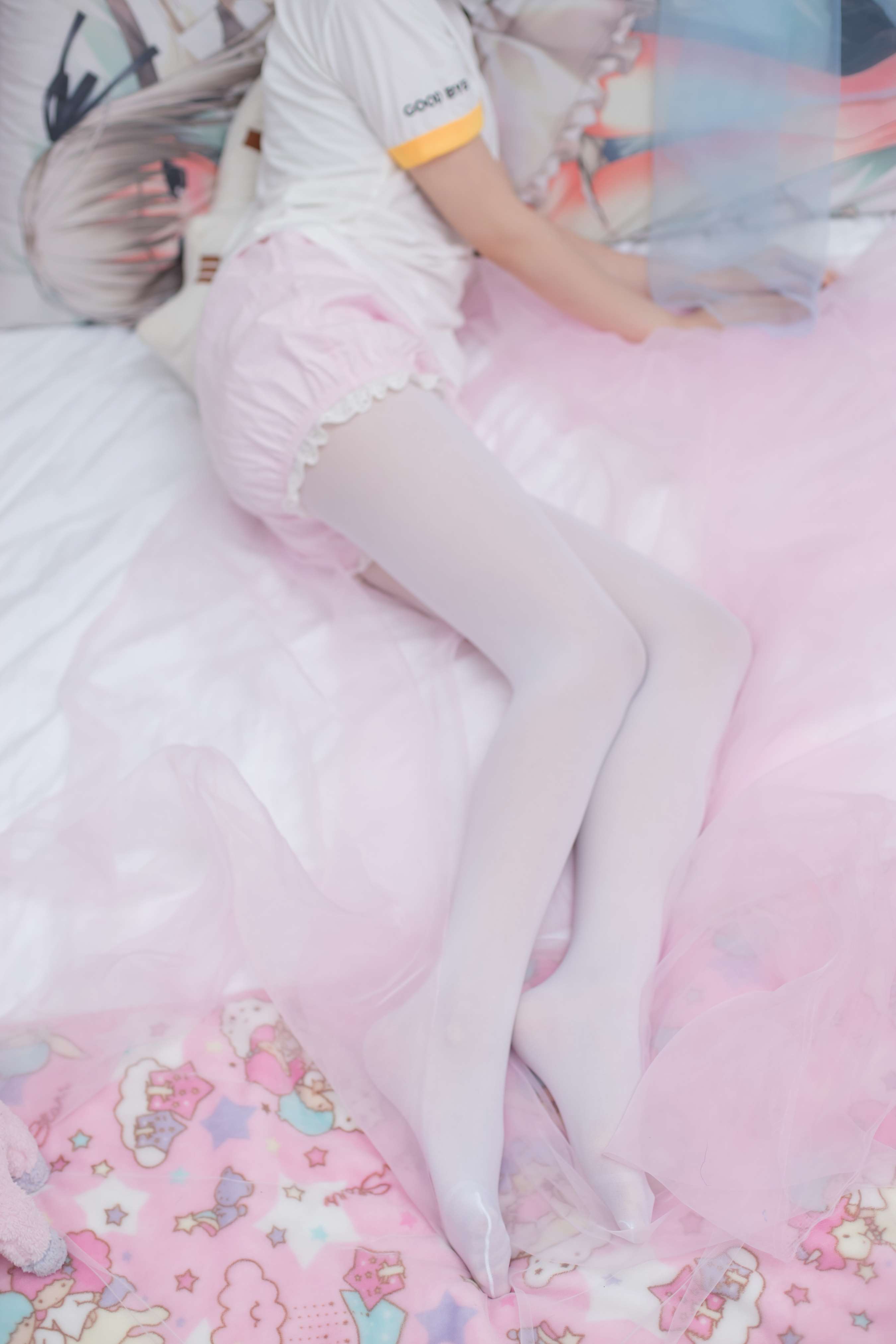《粉色小姐姐白丝足》作品图