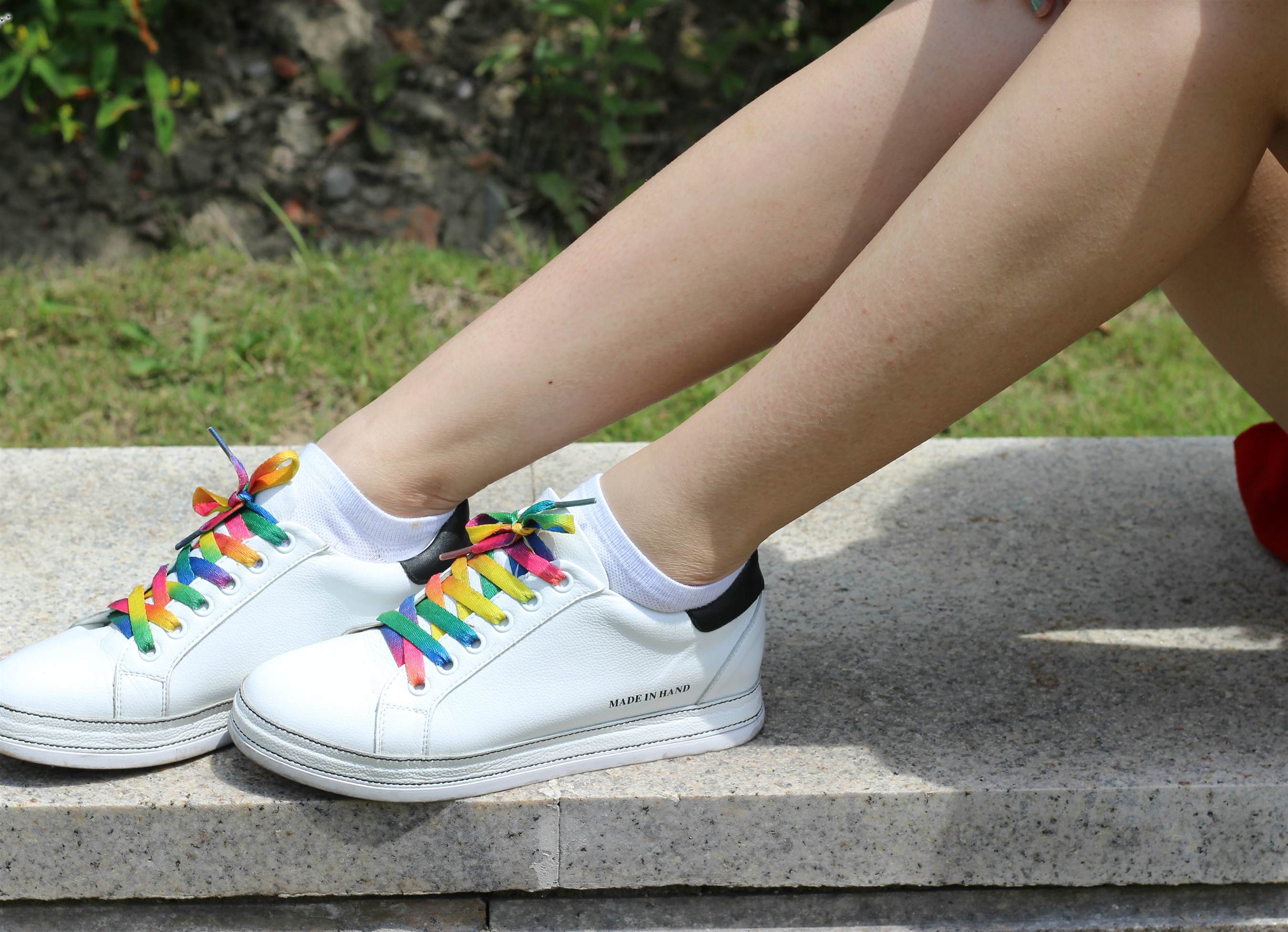 《口罩少女の白棉袜脚丫》作品图