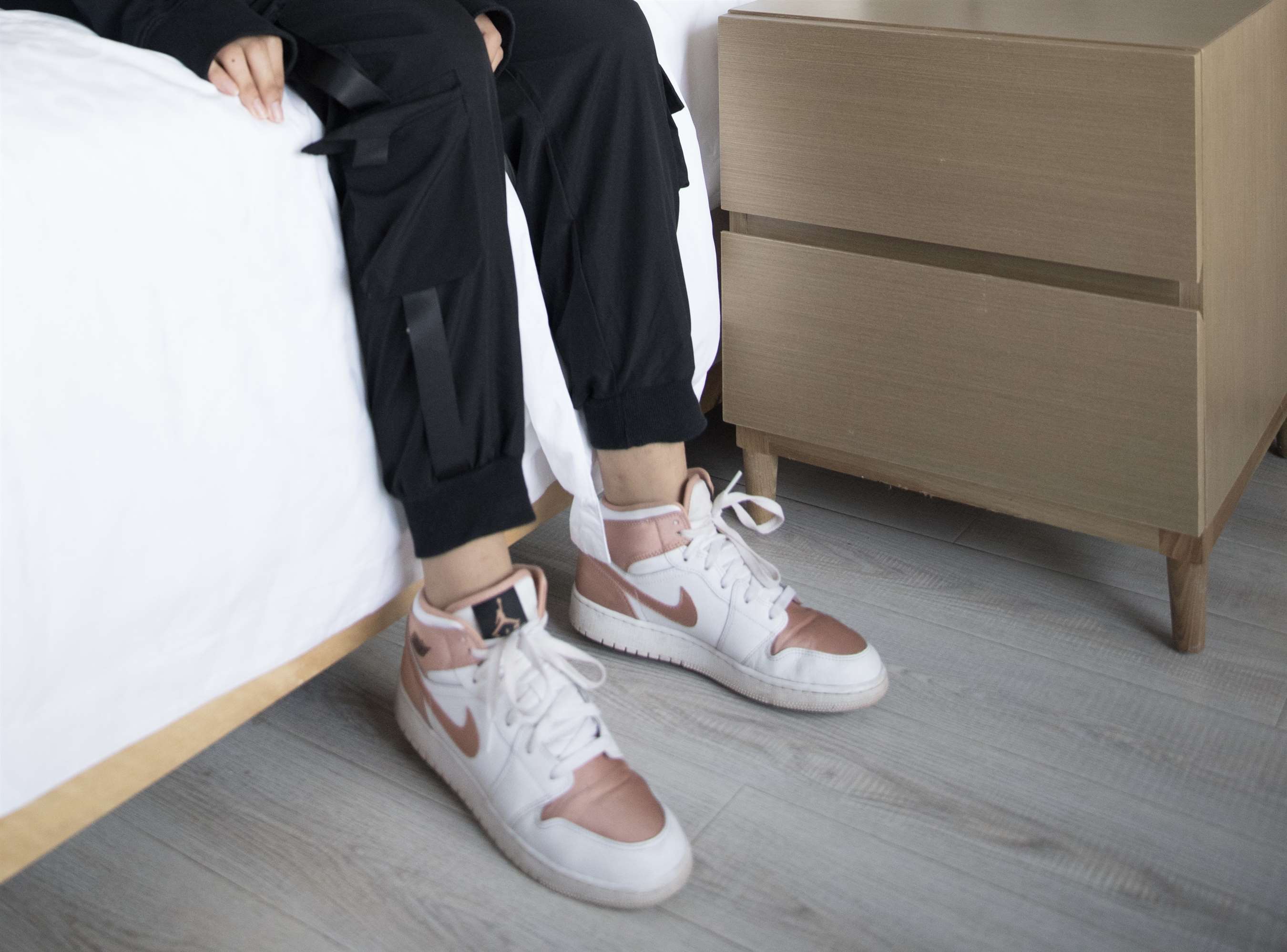 《球鞋运动装の棉袜脚【视频1个网盘下载】》作品图