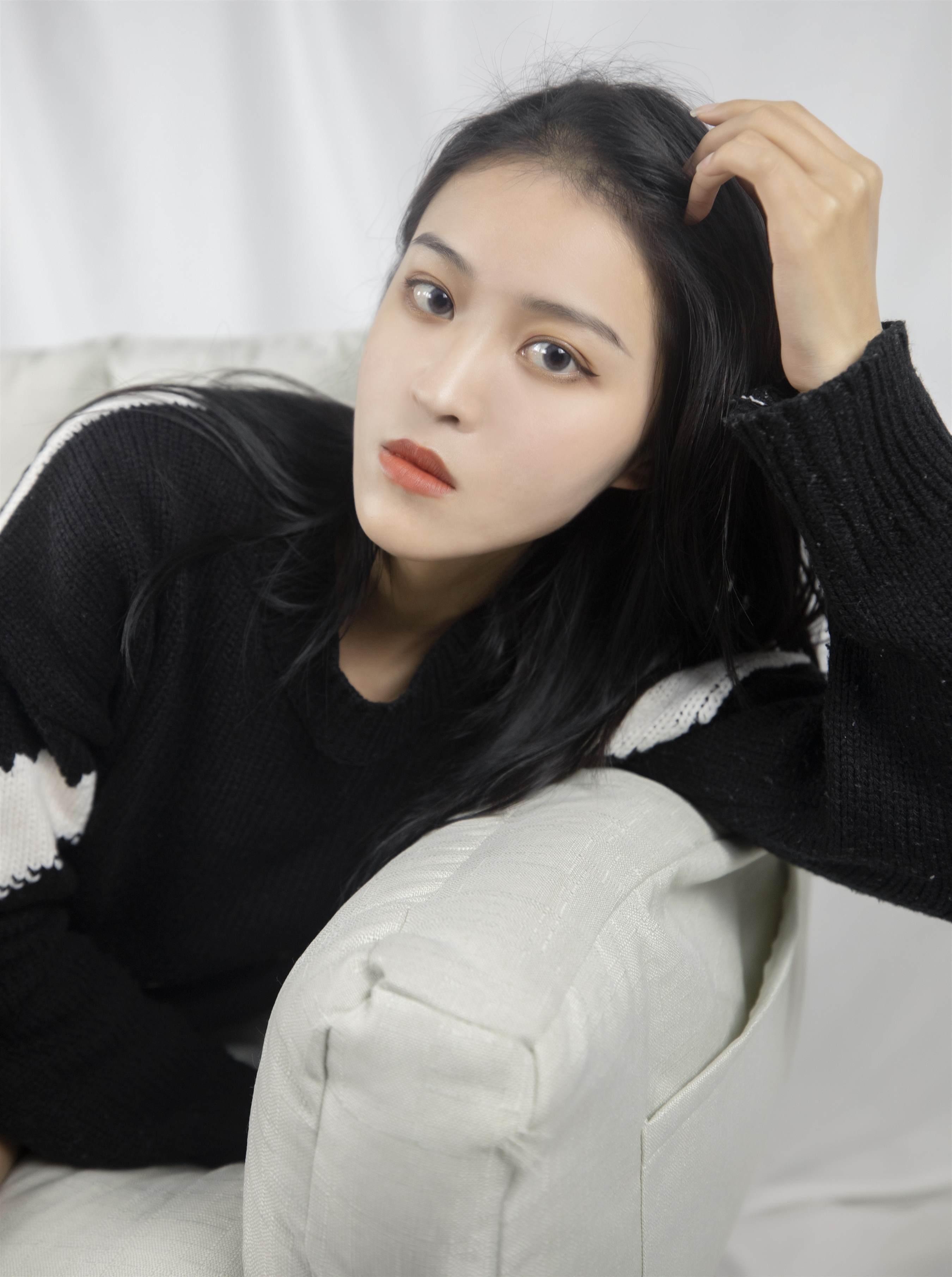 《毛衣丝脚丫》作品图