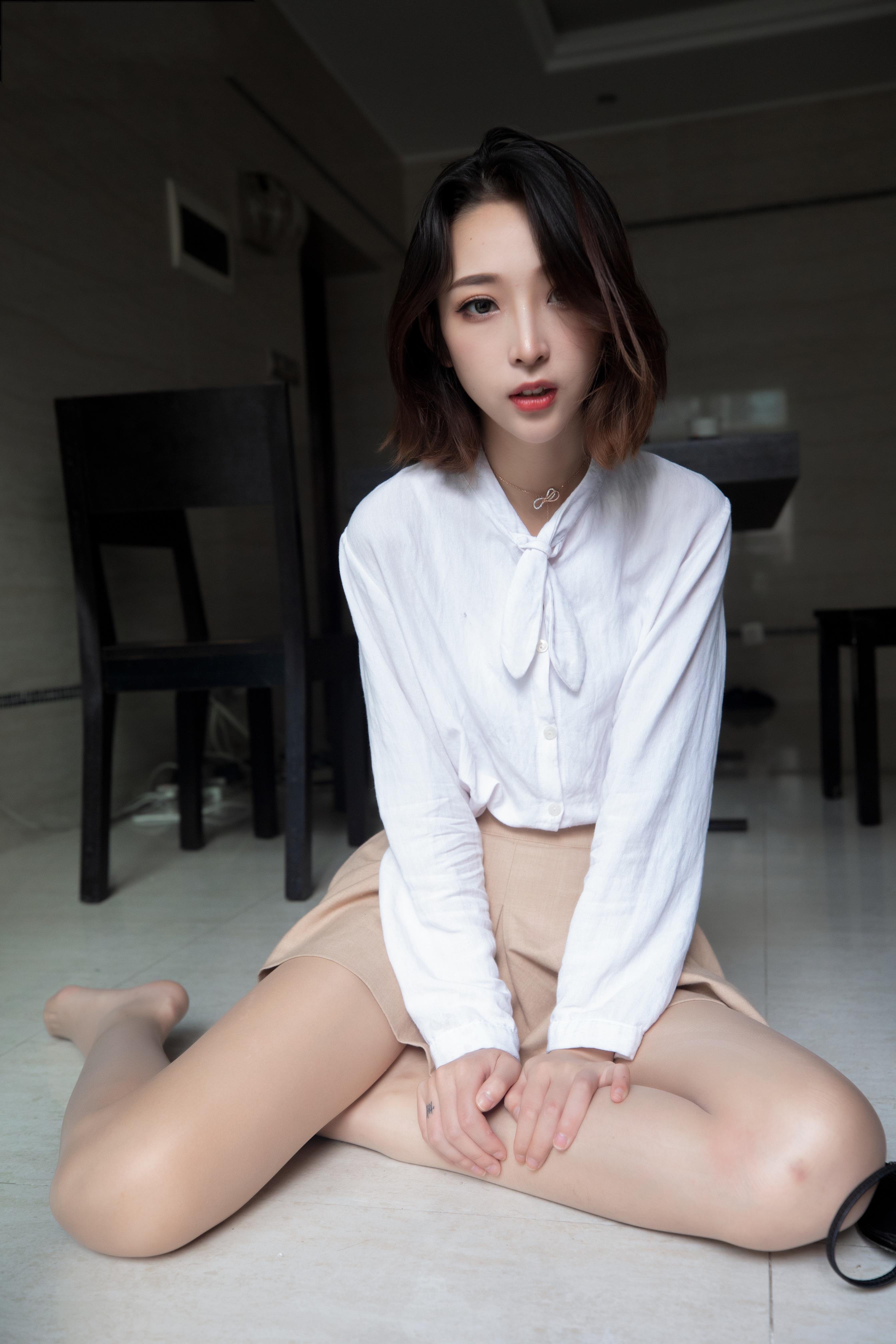 《高冷范的肉丝袜脚丫》作品图