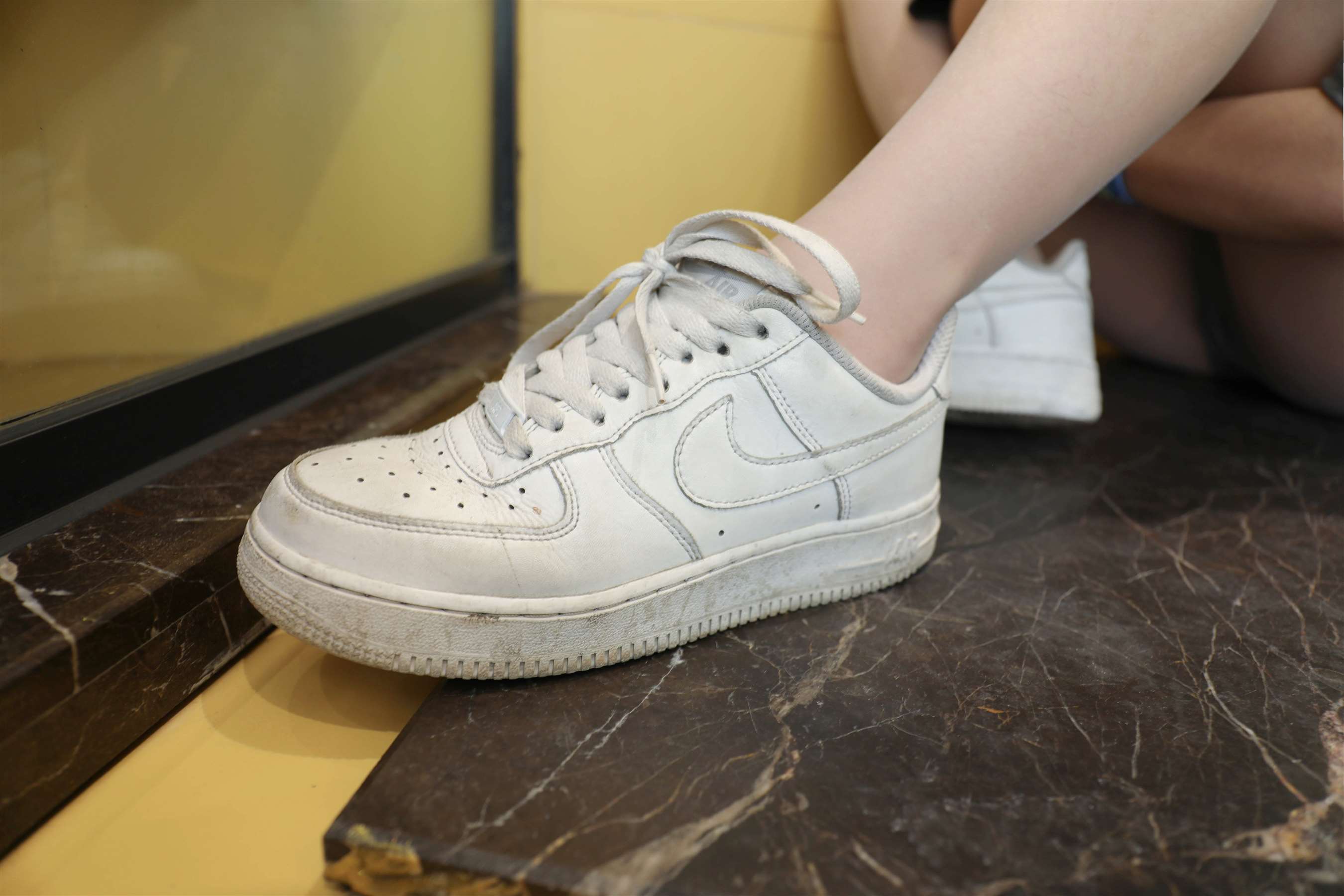 《沐浴露洗脚丫》作品图