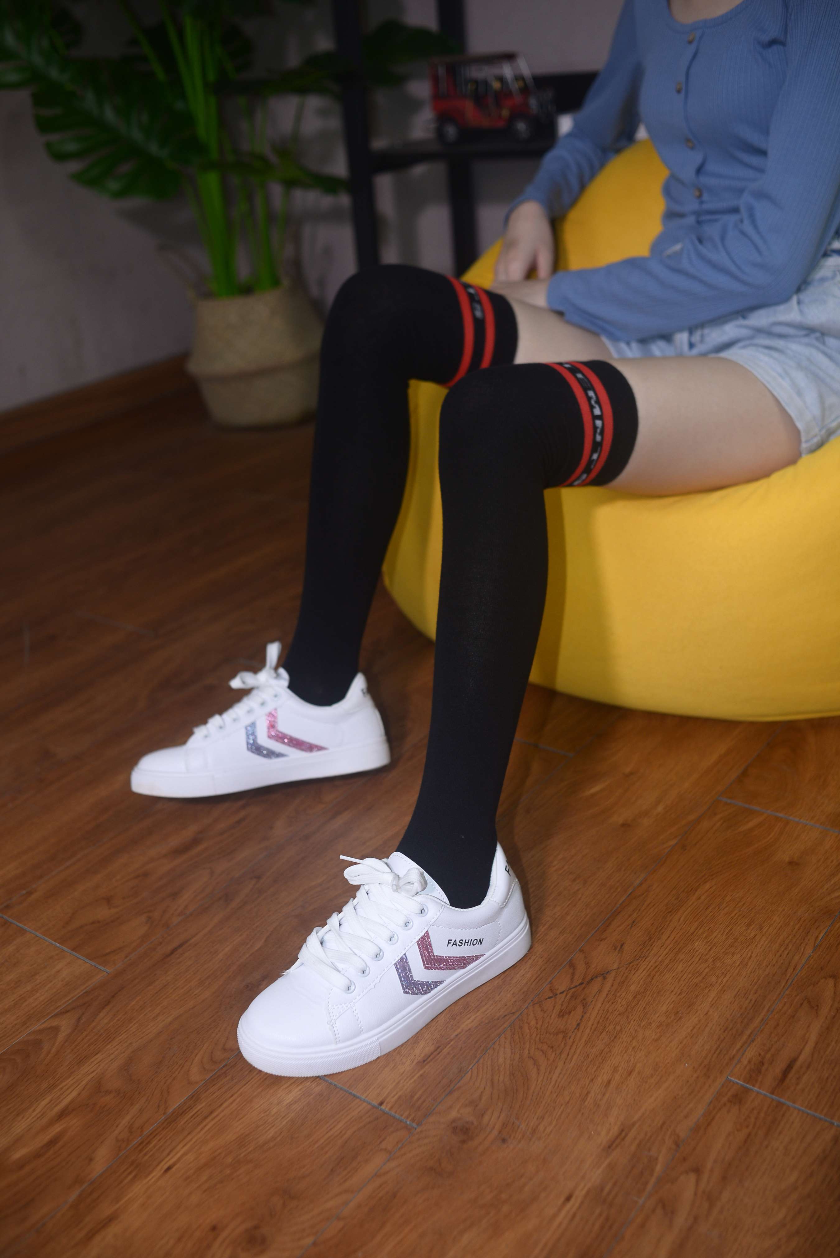 《陆佳-愿平安喜乐，早渡一切苦难》作品图