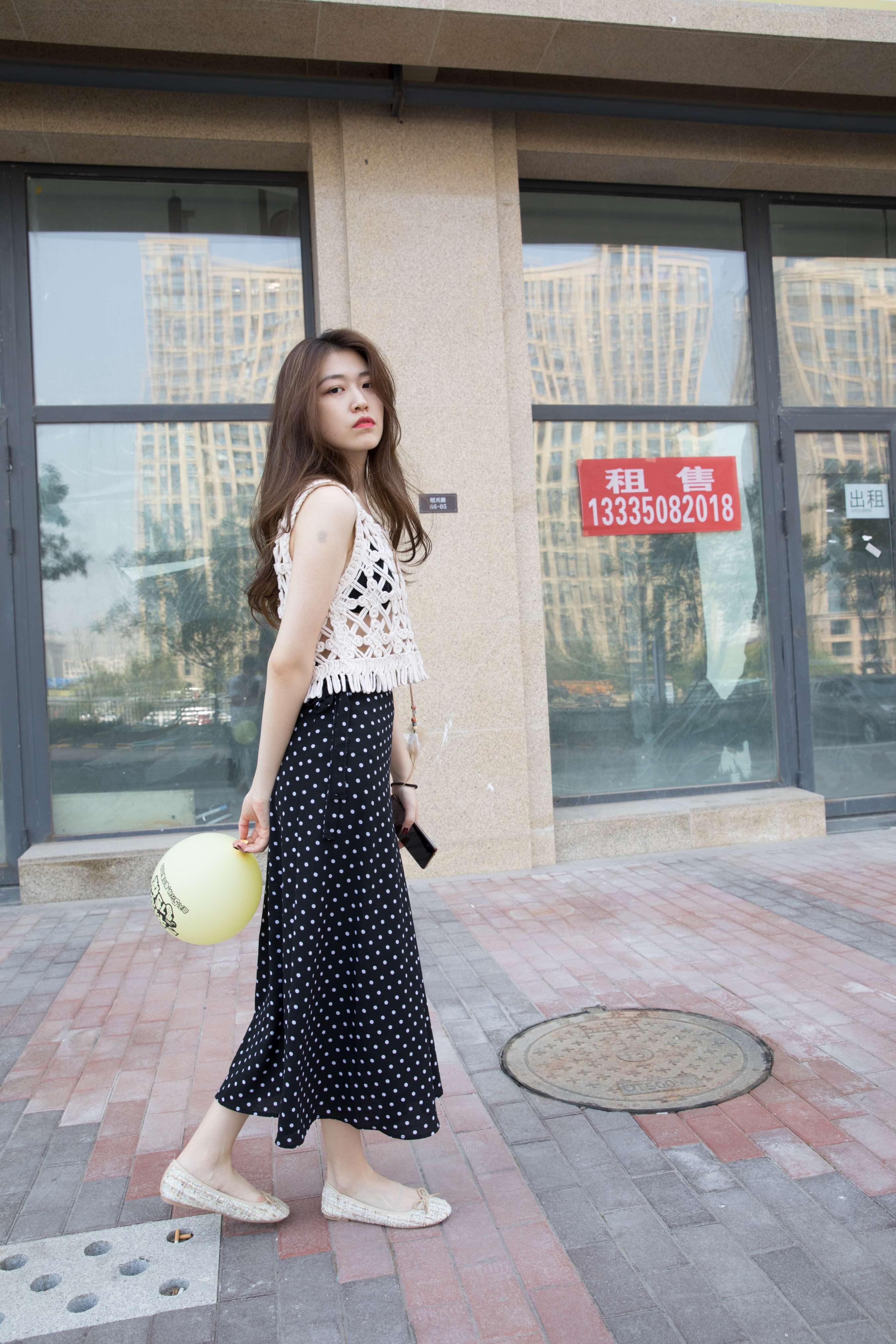 《佳琪小姐姐-气球里的浪漫》作品图