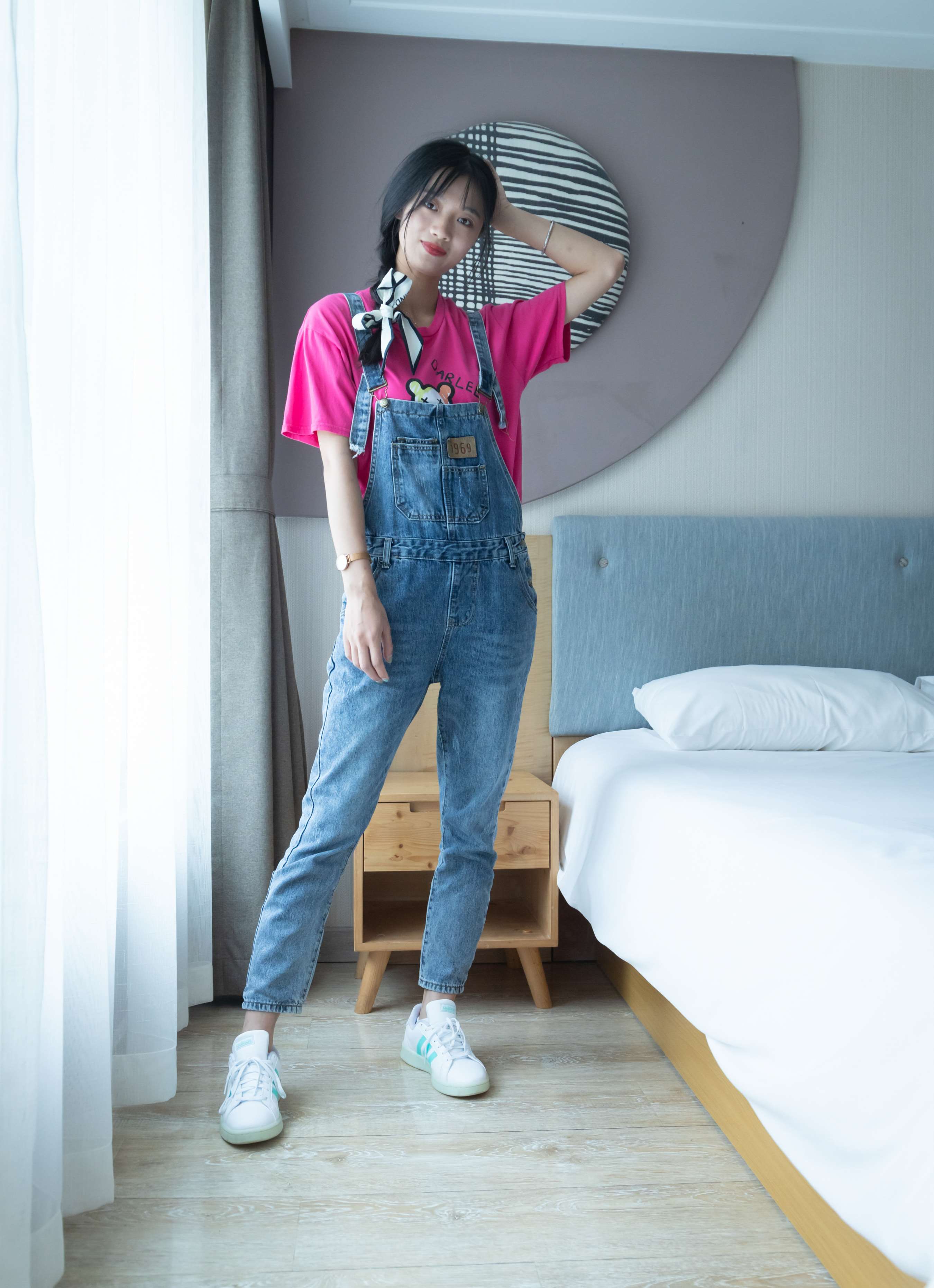 《妹子不笑还挺好看》作品图