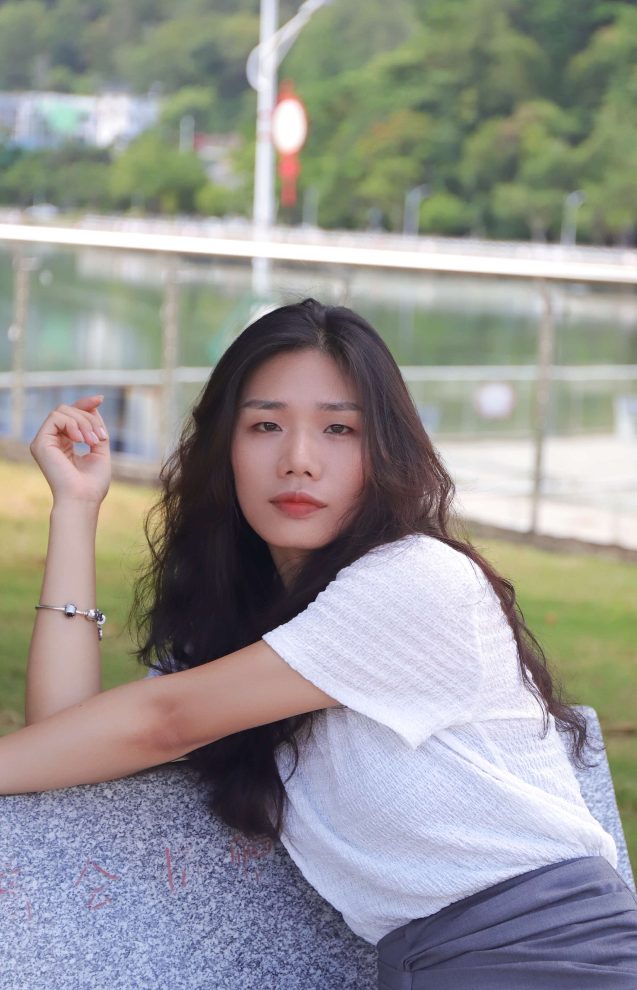 《小允学妹的精致美甲脚丫》作品图