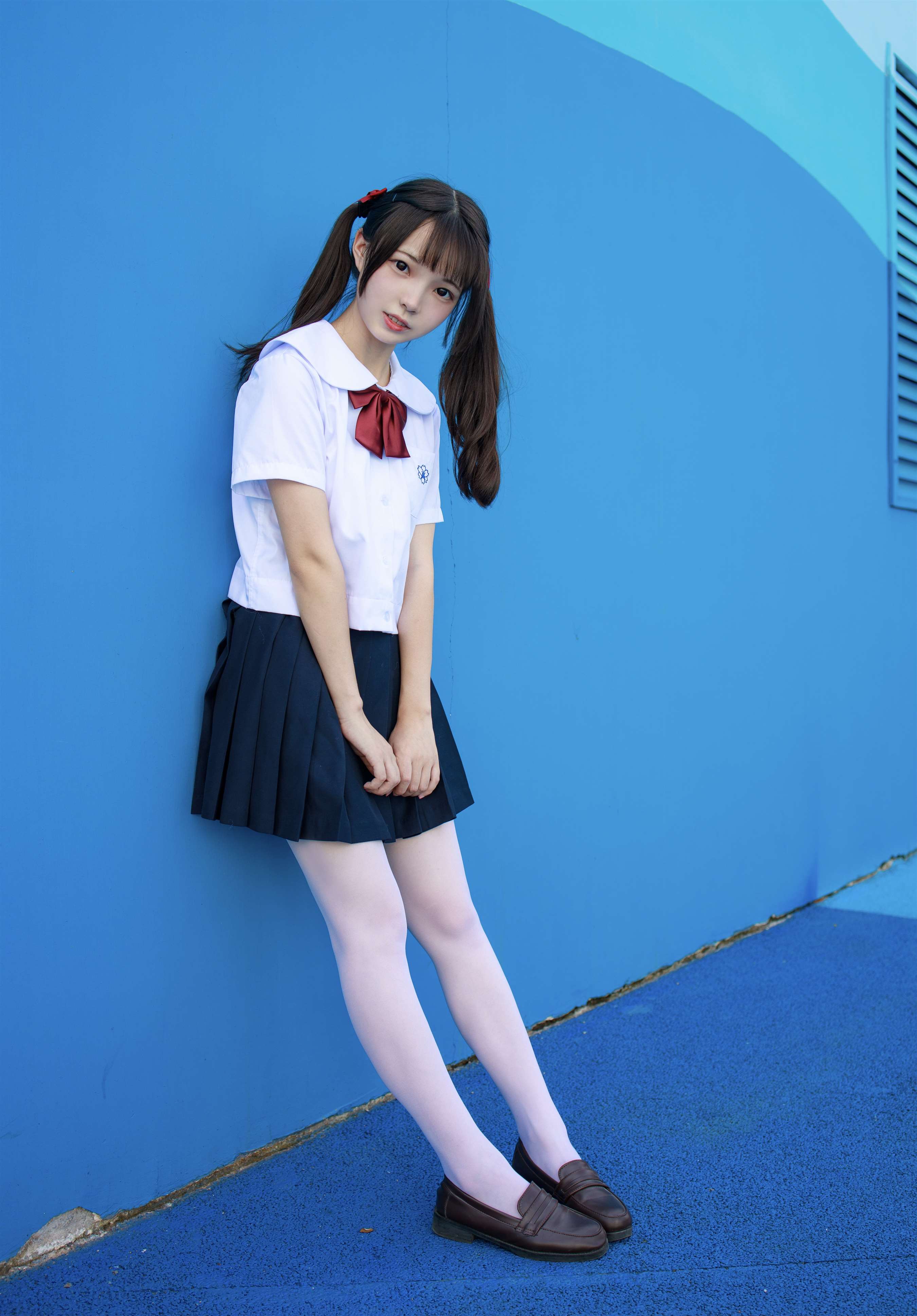 《日系学院风の白丝脚丫+视频1个》作品图