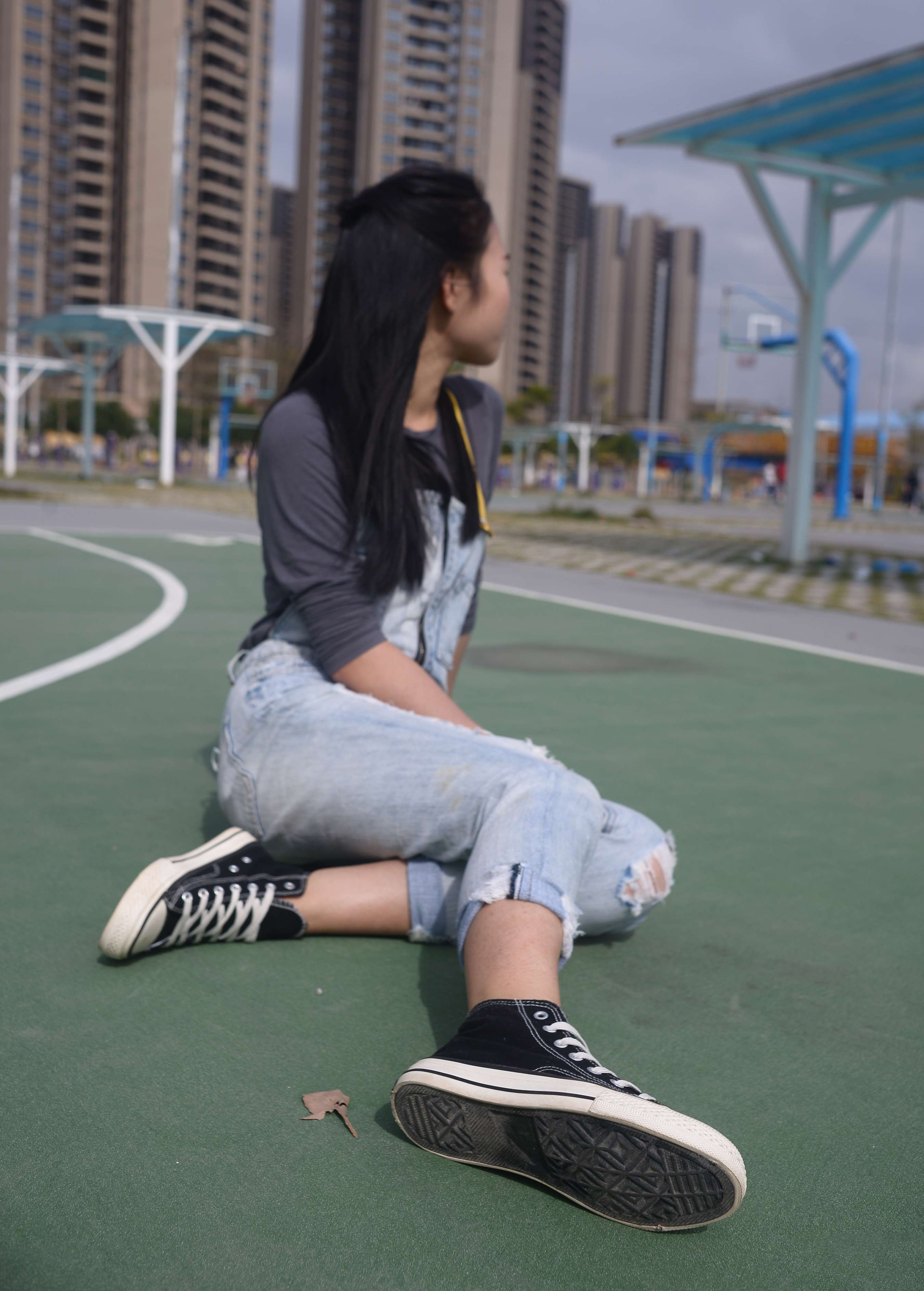 《芊芊 比夏天还要温暖》作品图