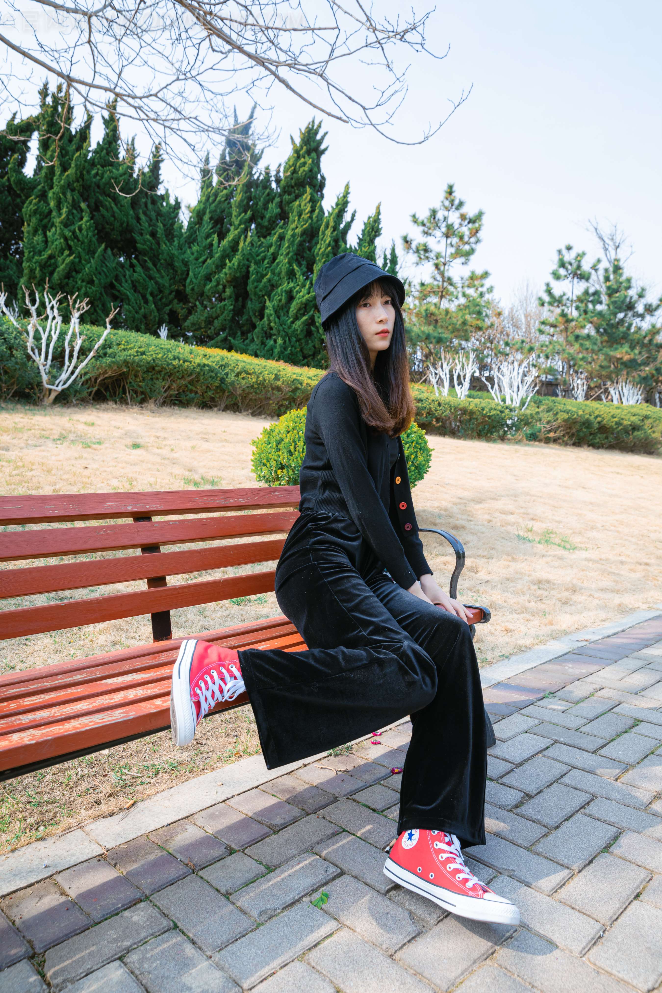 《猫耳-户外时光》作品图