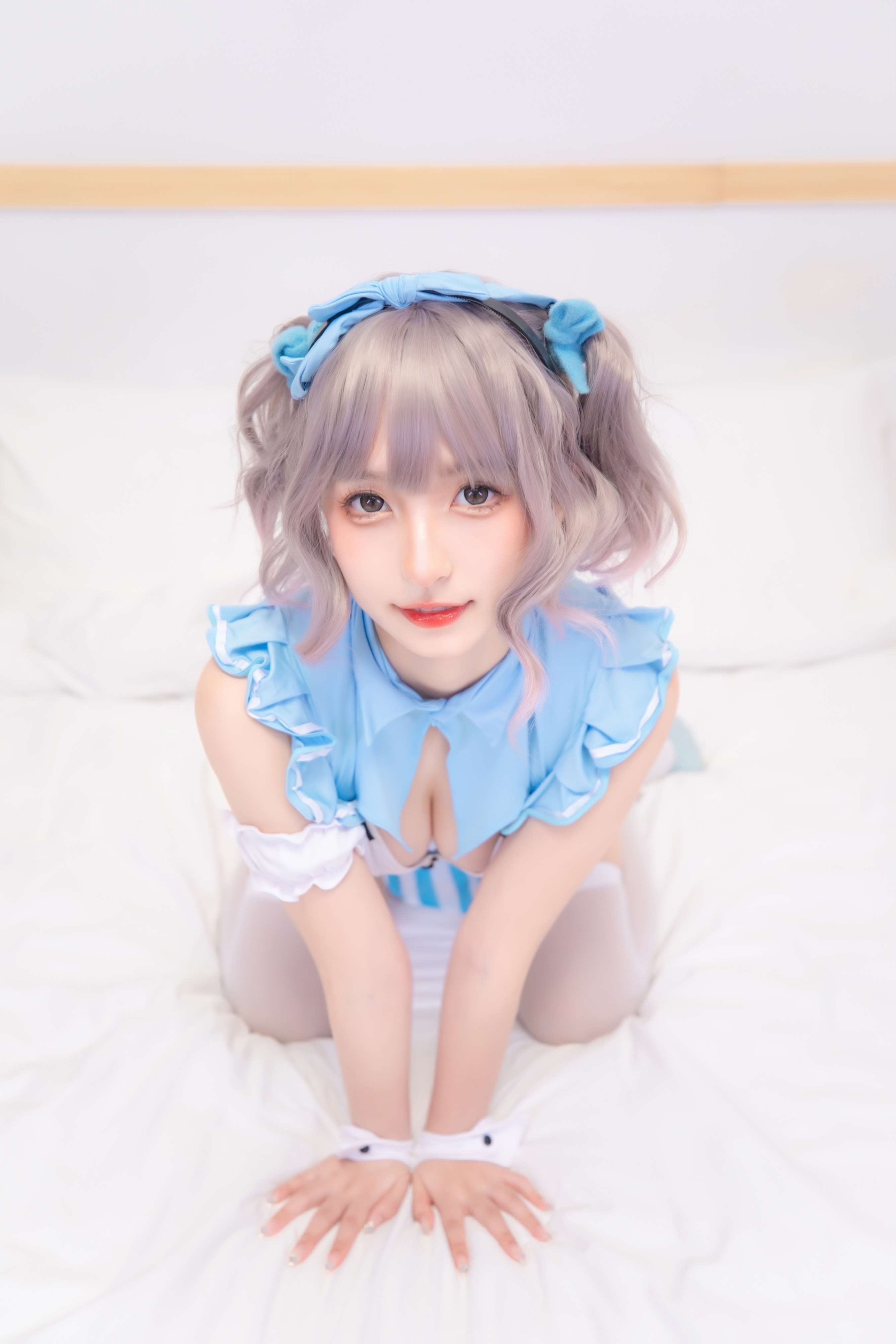 《蓝调女仆》作品图