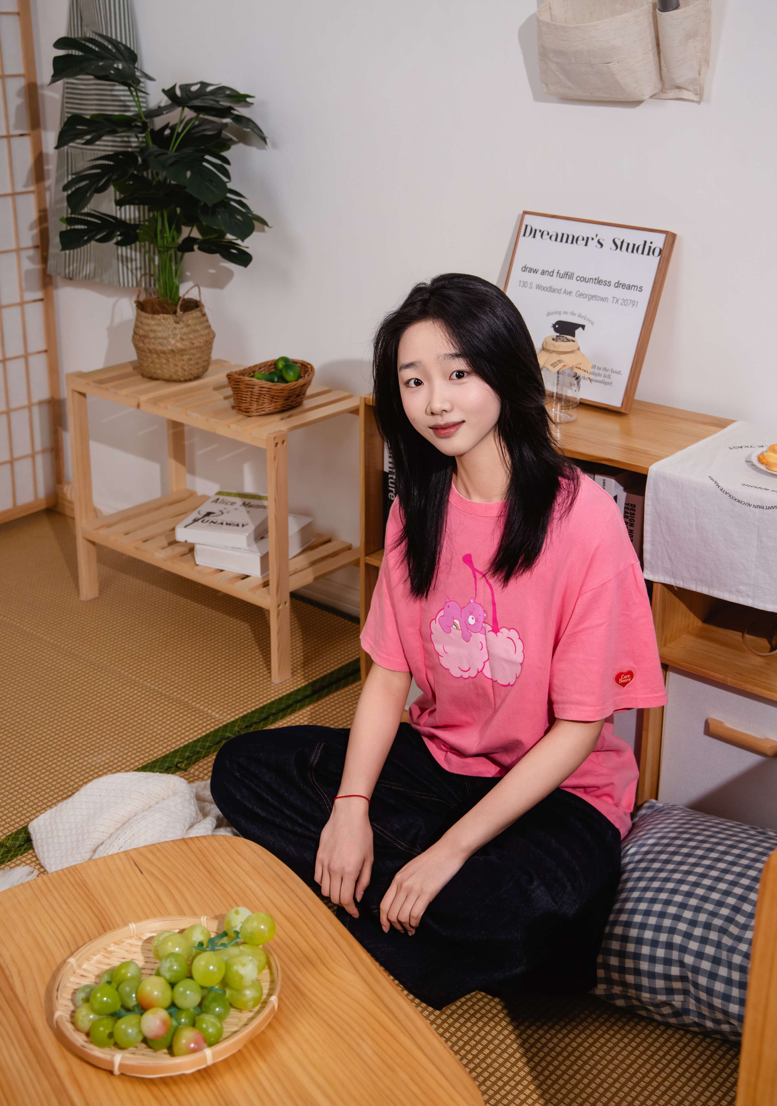 《奶芙 脏板鞋白棉袜の嫩足》作品图