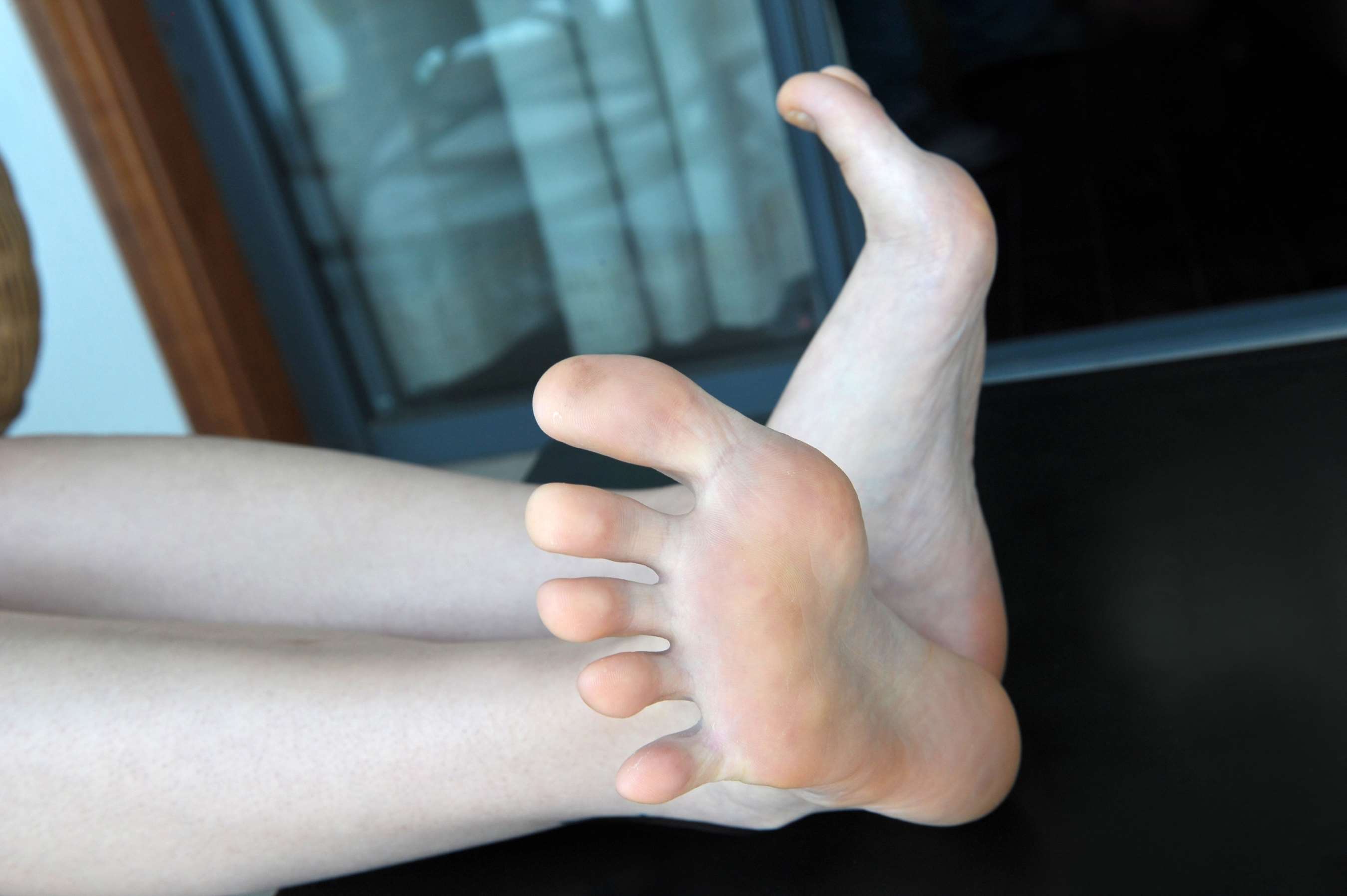 《瑶瑶的嫩足》作品图