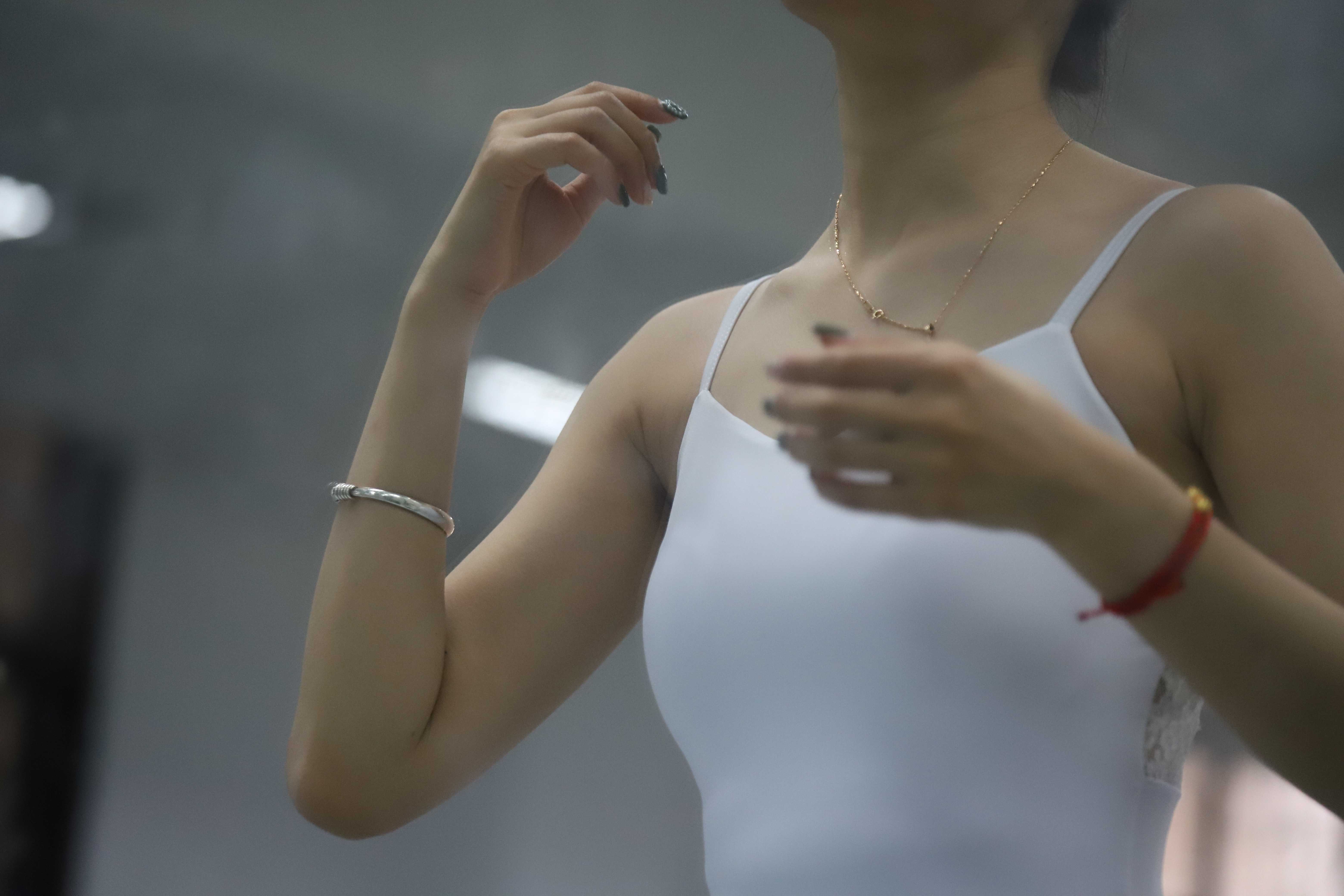 《舞蹈小女生》作品图