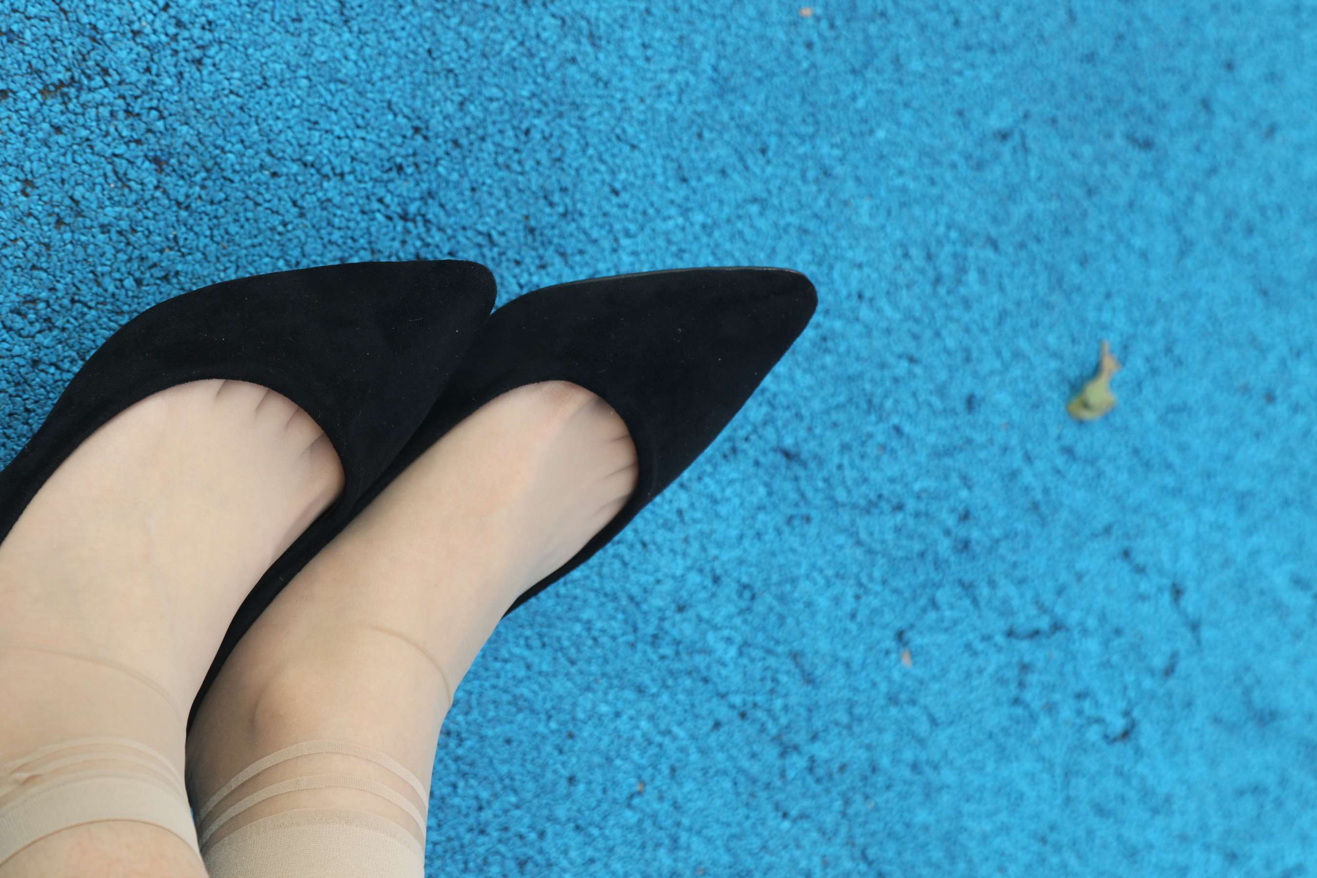 《某高校研究生小姐姐日常拍照打卡生活》作品图