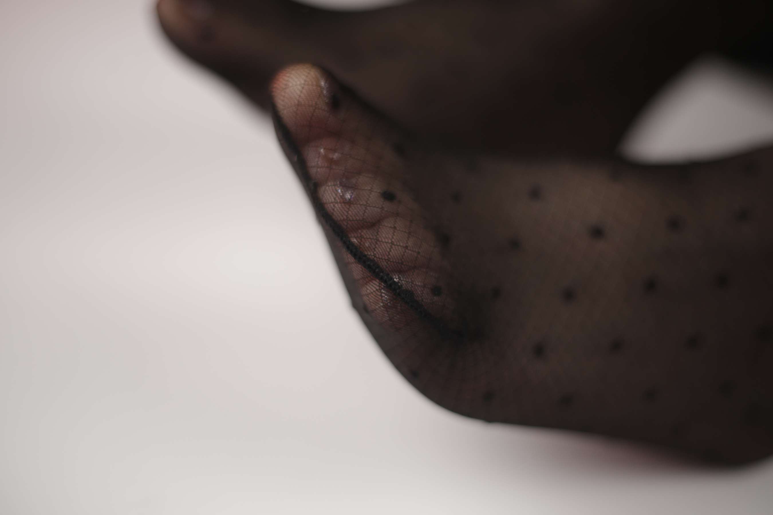 《小糖果微甜 黑丝波点》作品图