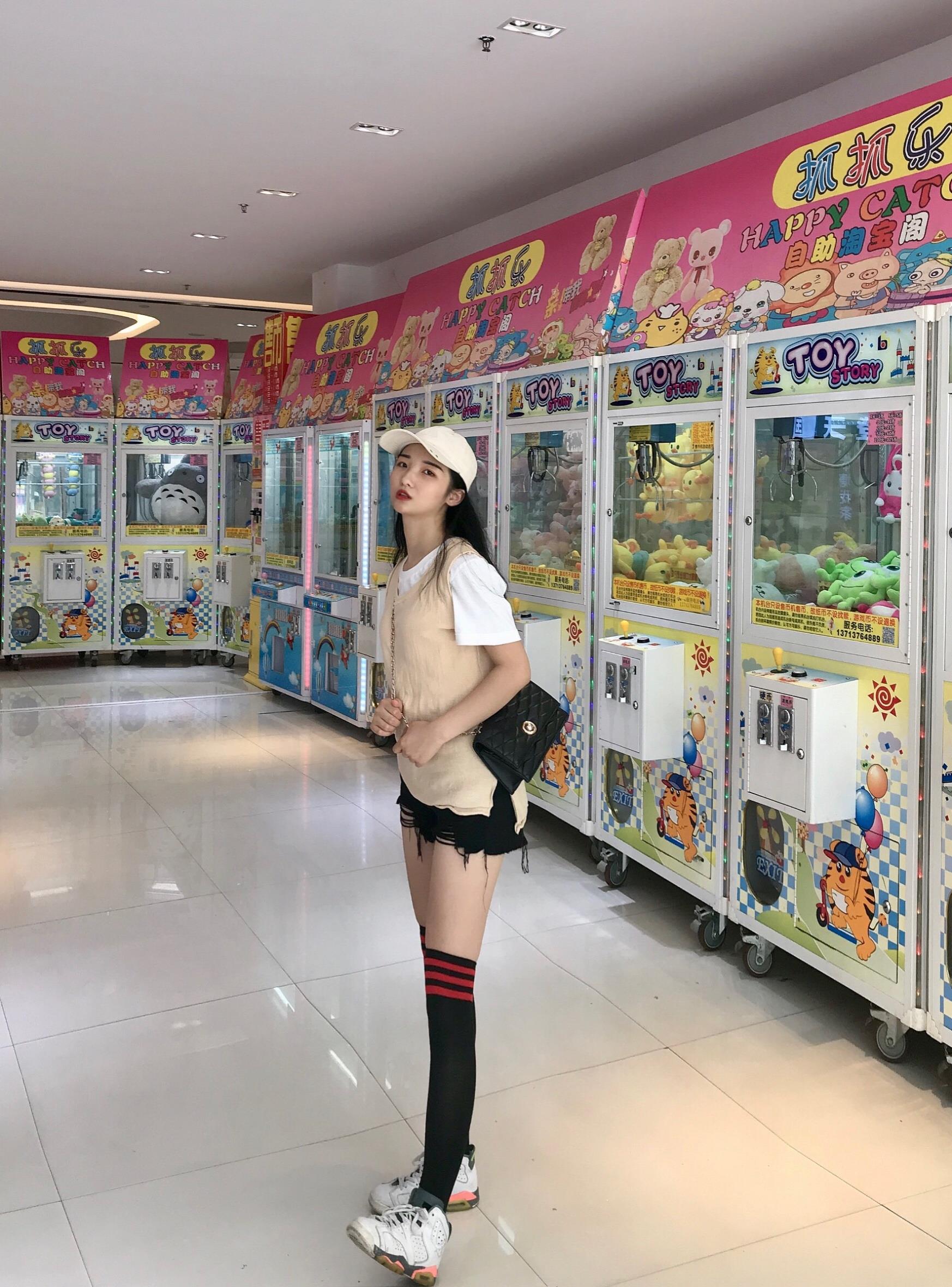 《一起来玩娃娃机吧+视频2个》作品图