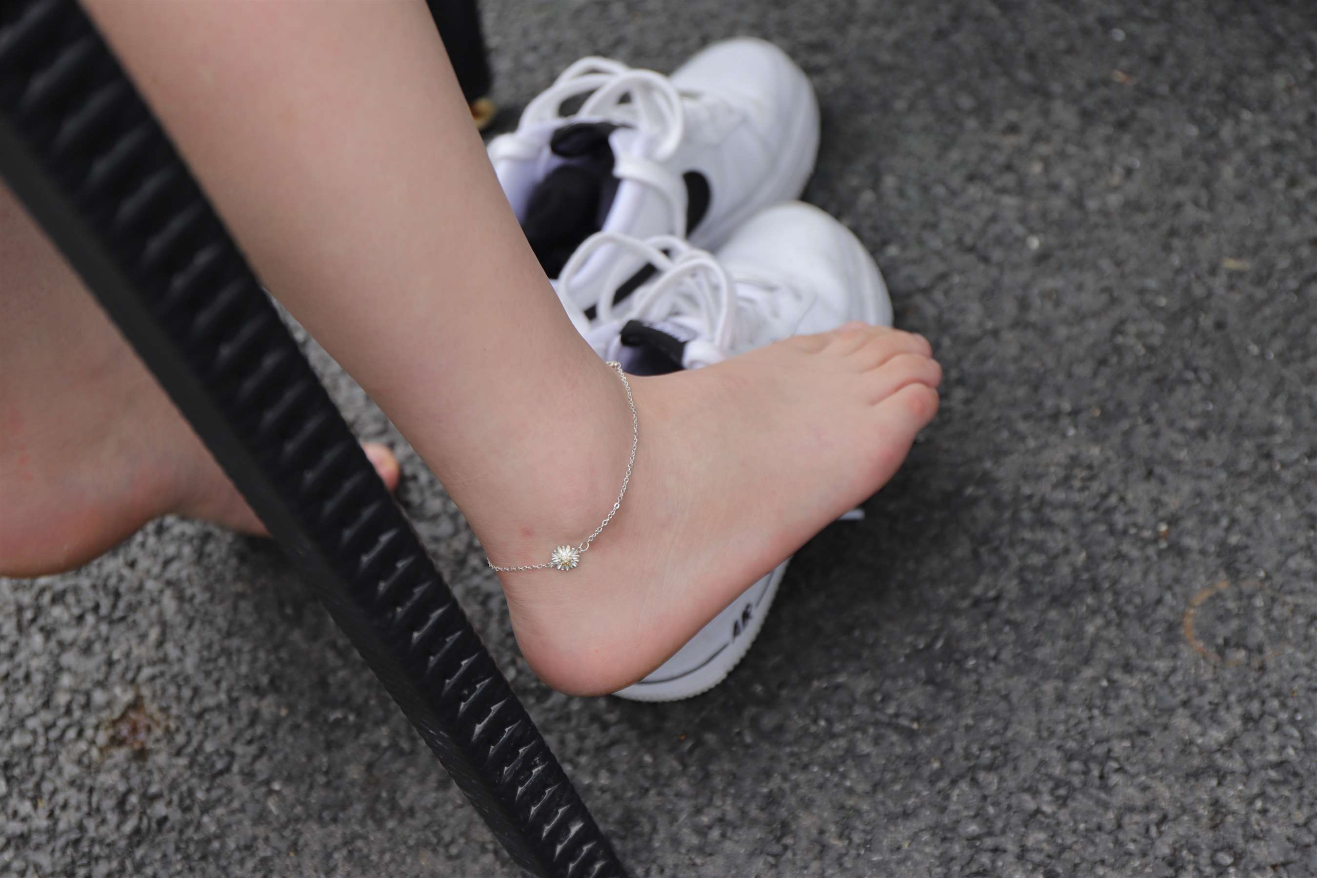 《琳琳的原味小白脚 》作品图