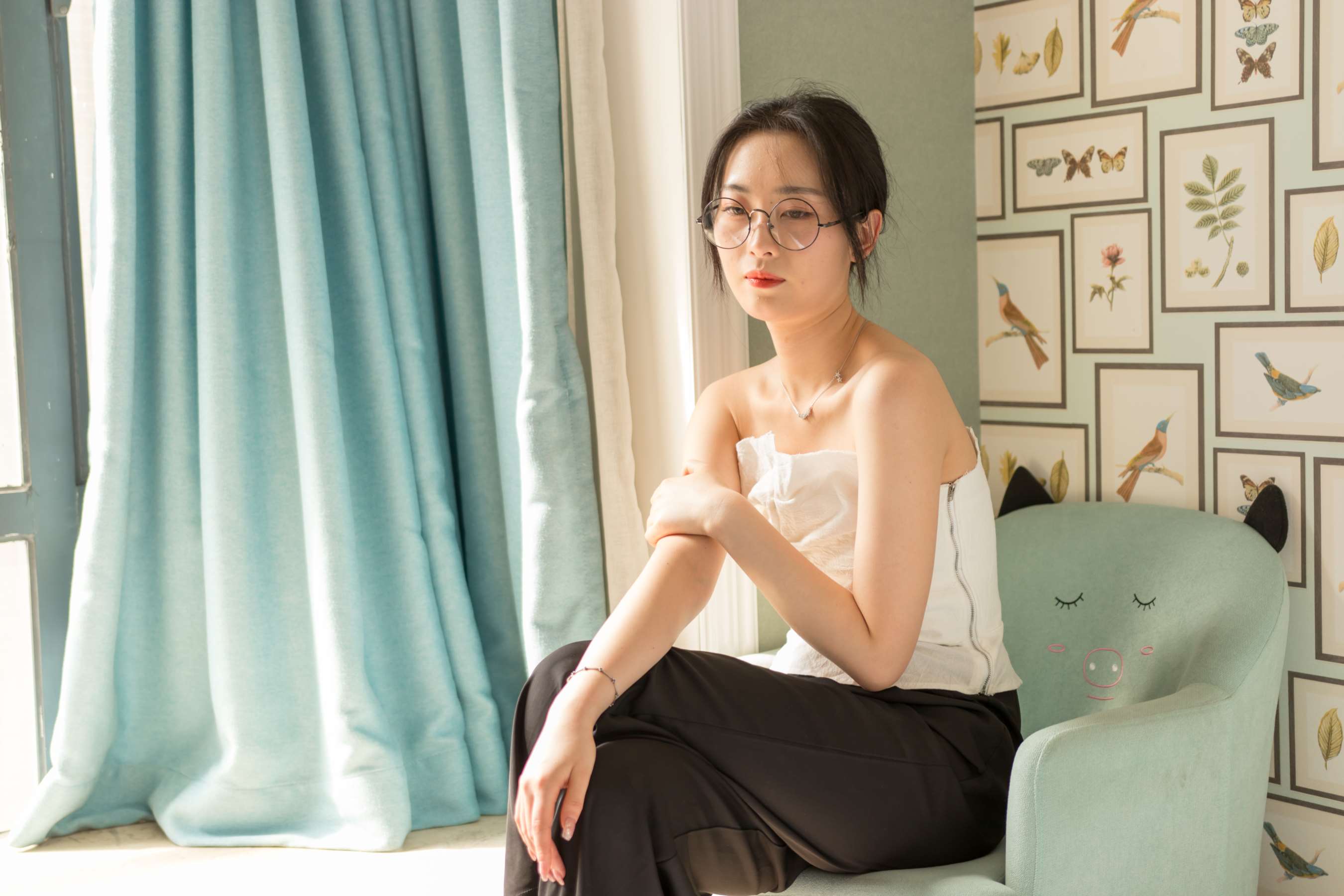 《眼镜学姐》作品图