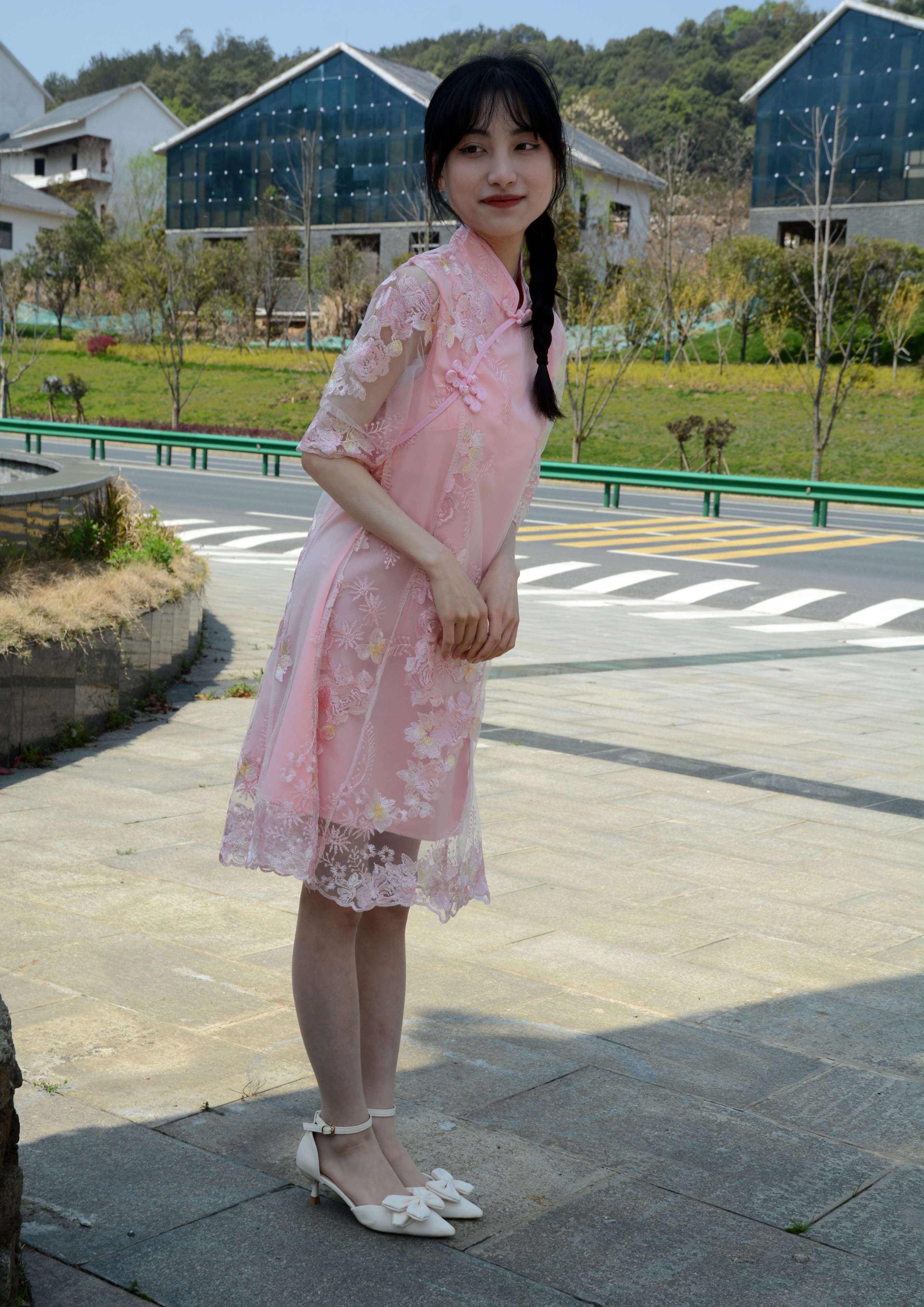 《柒柒 旗袍废墟》作品图