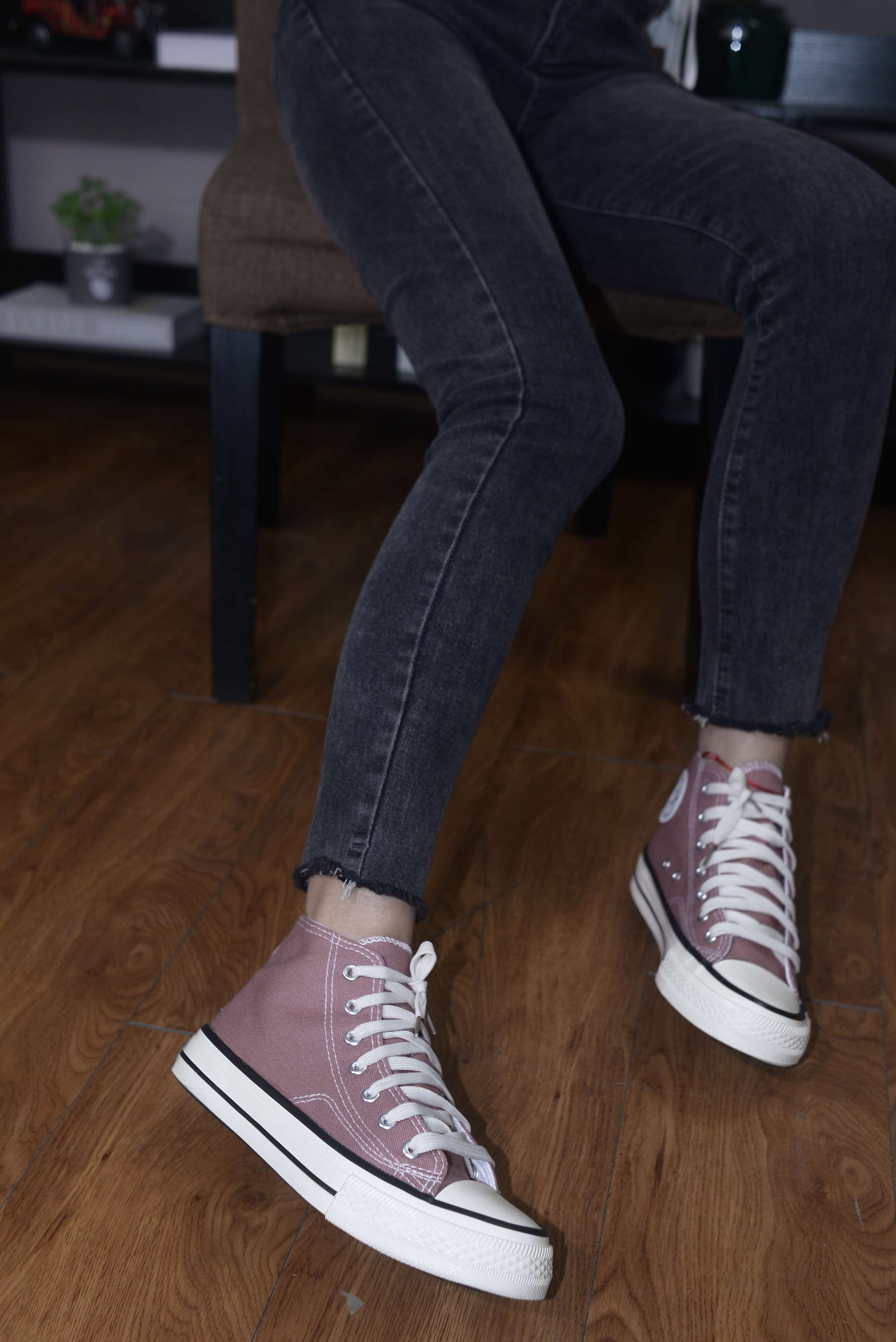 《高帮帆布鞋の蓝棉袜脚【附送视频1个】》作品图