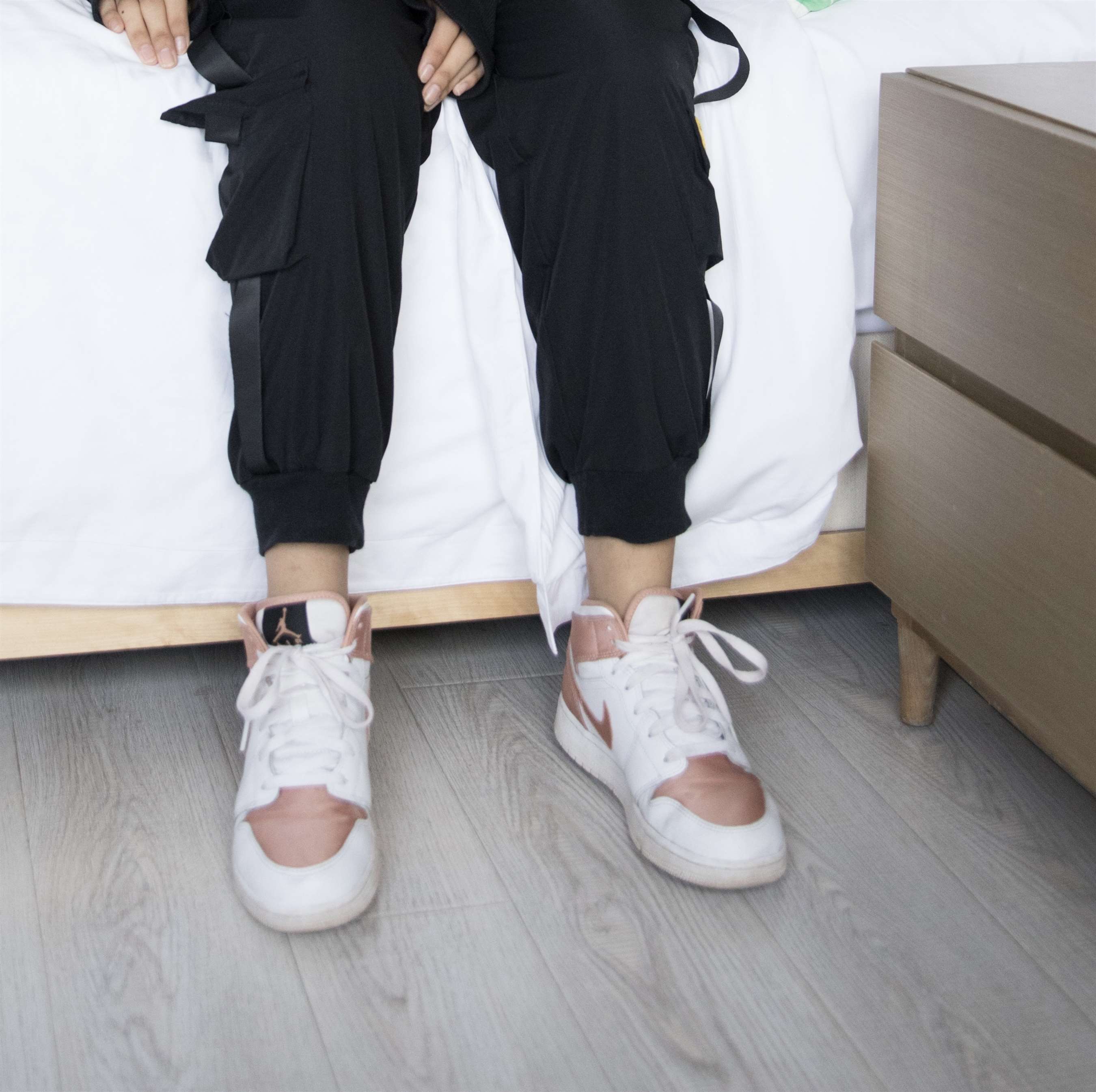 《球鞋运动装の棉袜脚【视频1个网盘下载】》作品图